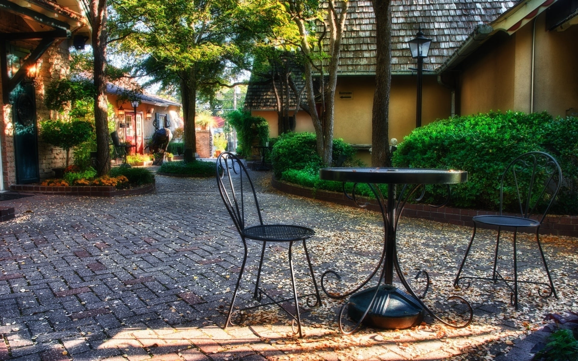 table, town, set, patio, street, window, sidewalk, garden, formal Garden, city, seat, outdoors, paving stone, restaurant, no People, nature, park, plants, HD Wallpaper