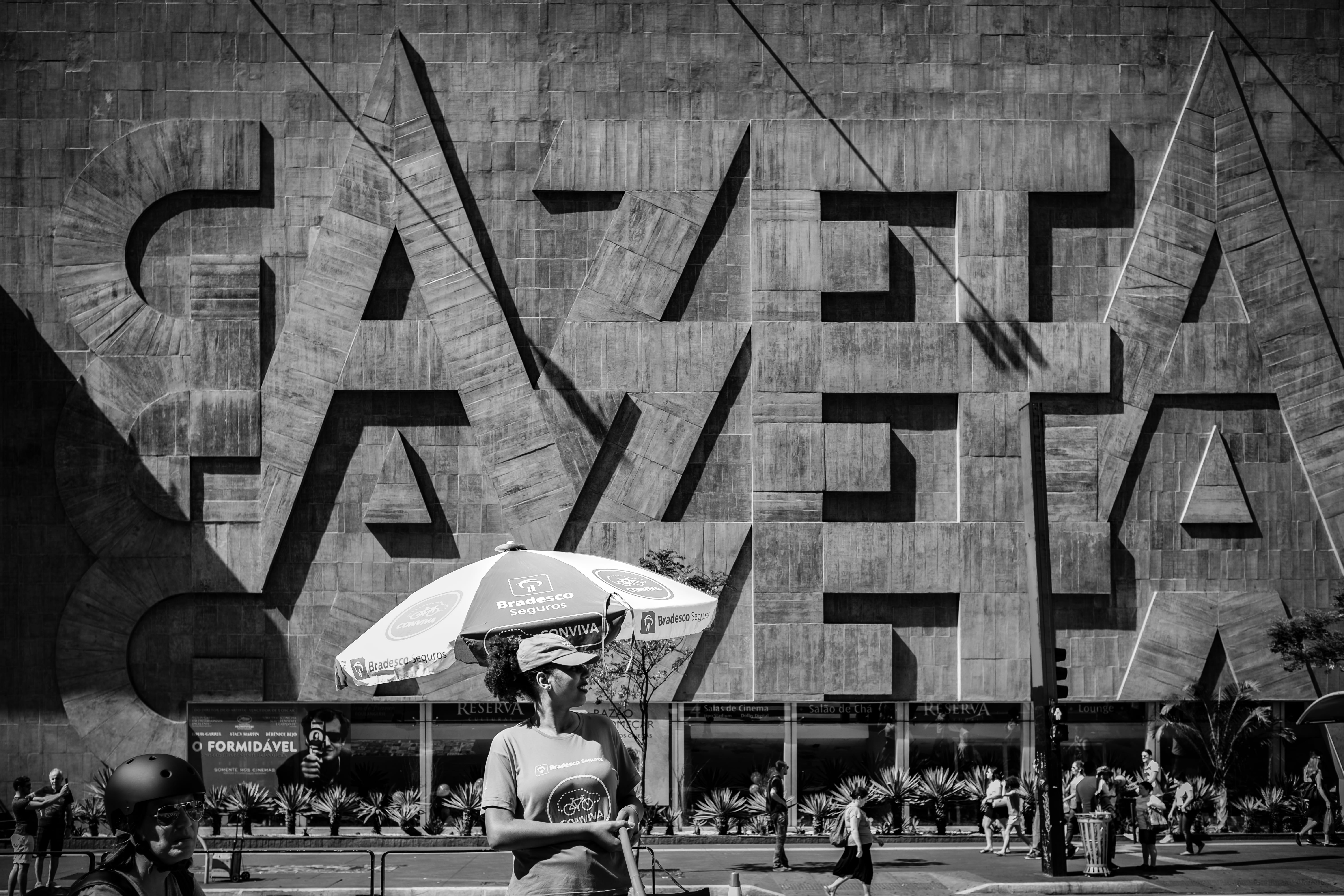 day, fujifilm, x100f, front, urban, built structure, men, mode of transportation, building, lifestyle, nature, 5K, lifestyles, group, mirroless, text, HD Wallpaper