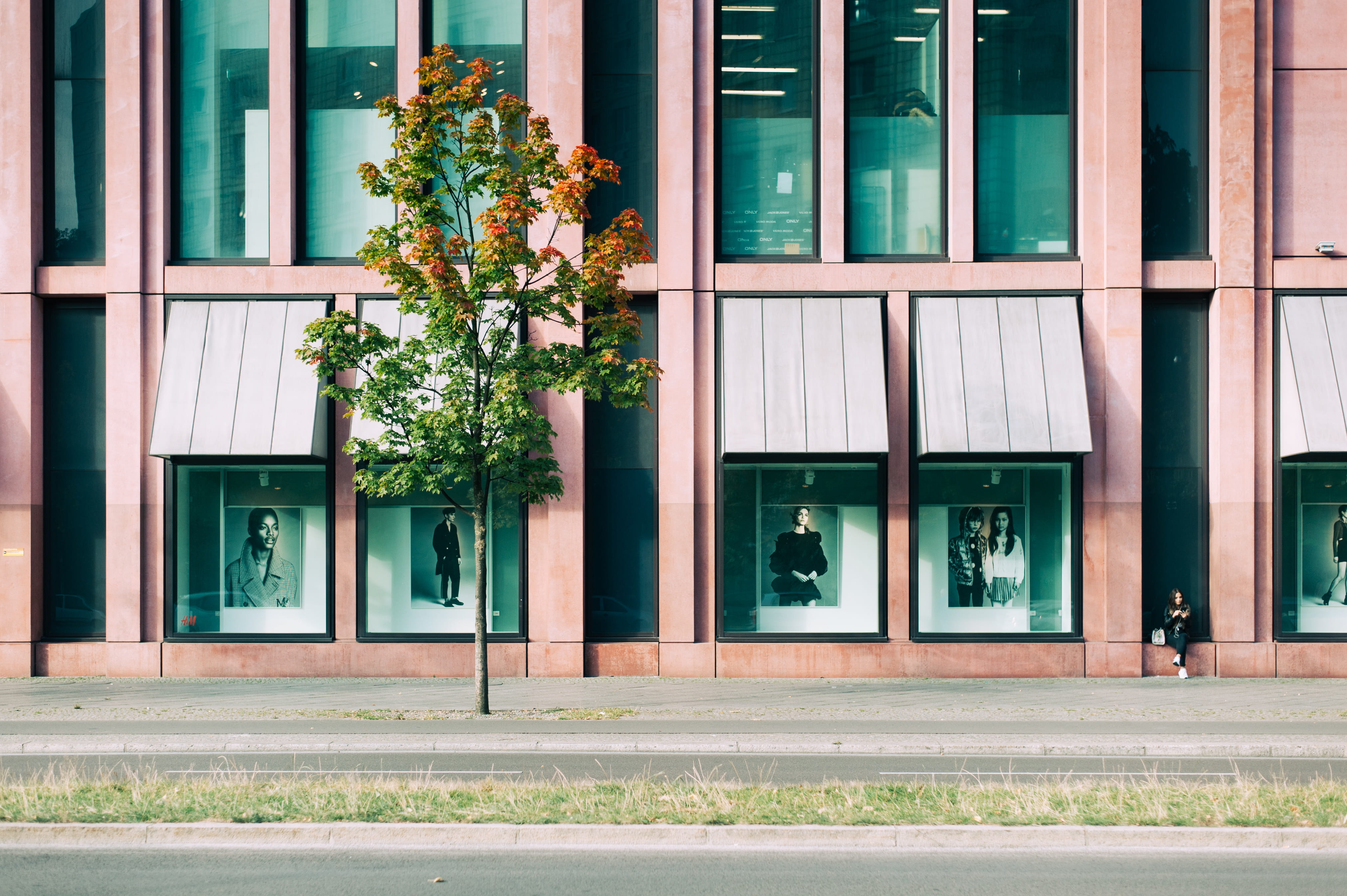 no people, sitting, storefront, beside, pavement, street, near, architecture, entrance, building, window, 4K, pink, city, building exterior, store, sidewalk, HD Wallpaper