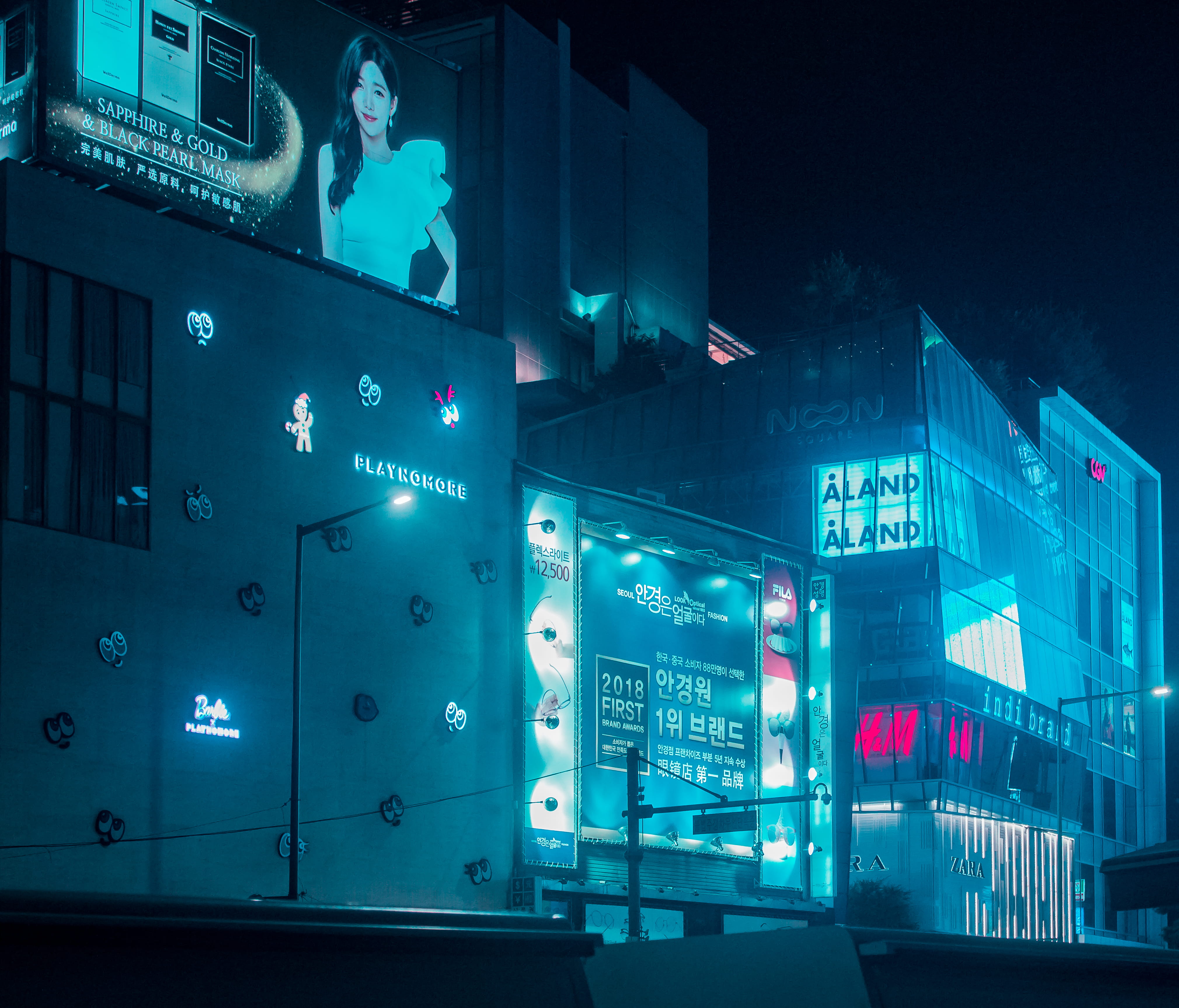 night, seoul, blue, asia, building Exterior, 4K, nighttie, business, hm, shopping, cityscape, city, built Structure, japan, storefront, urban Scene, travel, HD Wallpaper