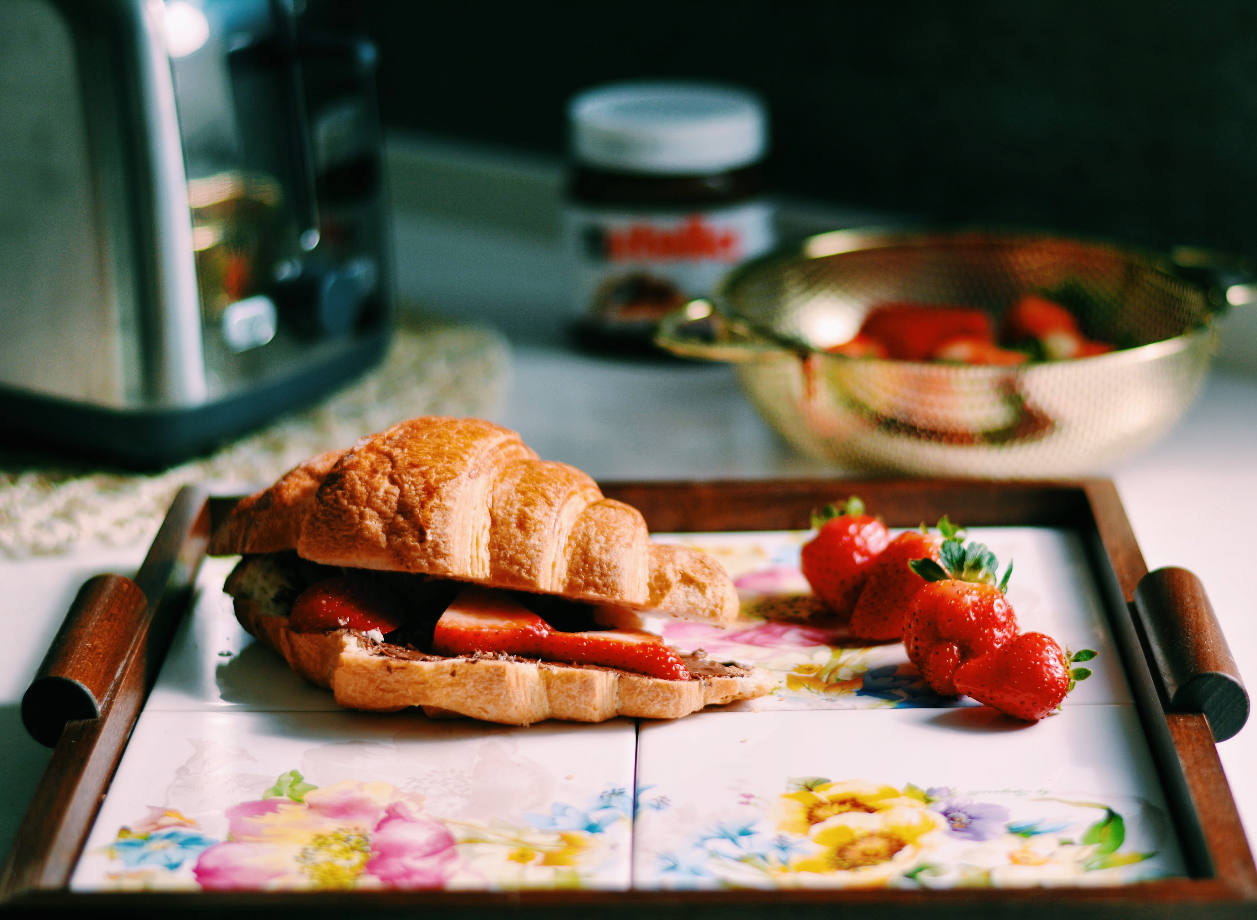 indoors, breakfast, toast, focus on foreground, tomato, plant, hot dog, close-up, iran, french toast, no people, glass, ketchup, container, healthy eating, HD Wallpaper