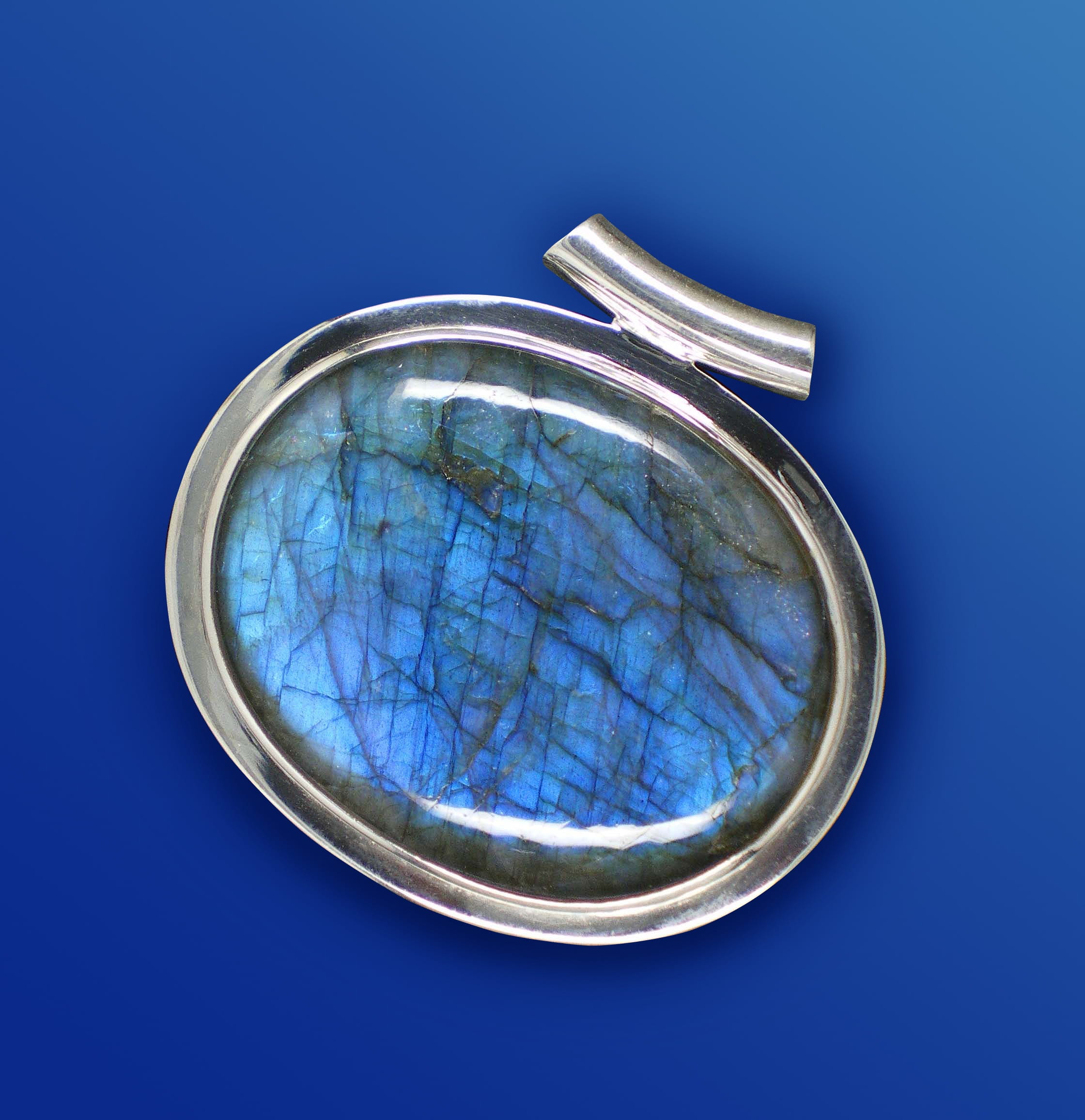 1080P, simplicity, metal, single object, wealth, Trailers, Labradorite, blue, indoors, colored background, Jewellery, close-up, Gem, silver jewelry, no people, Phone HD Wallpaper
