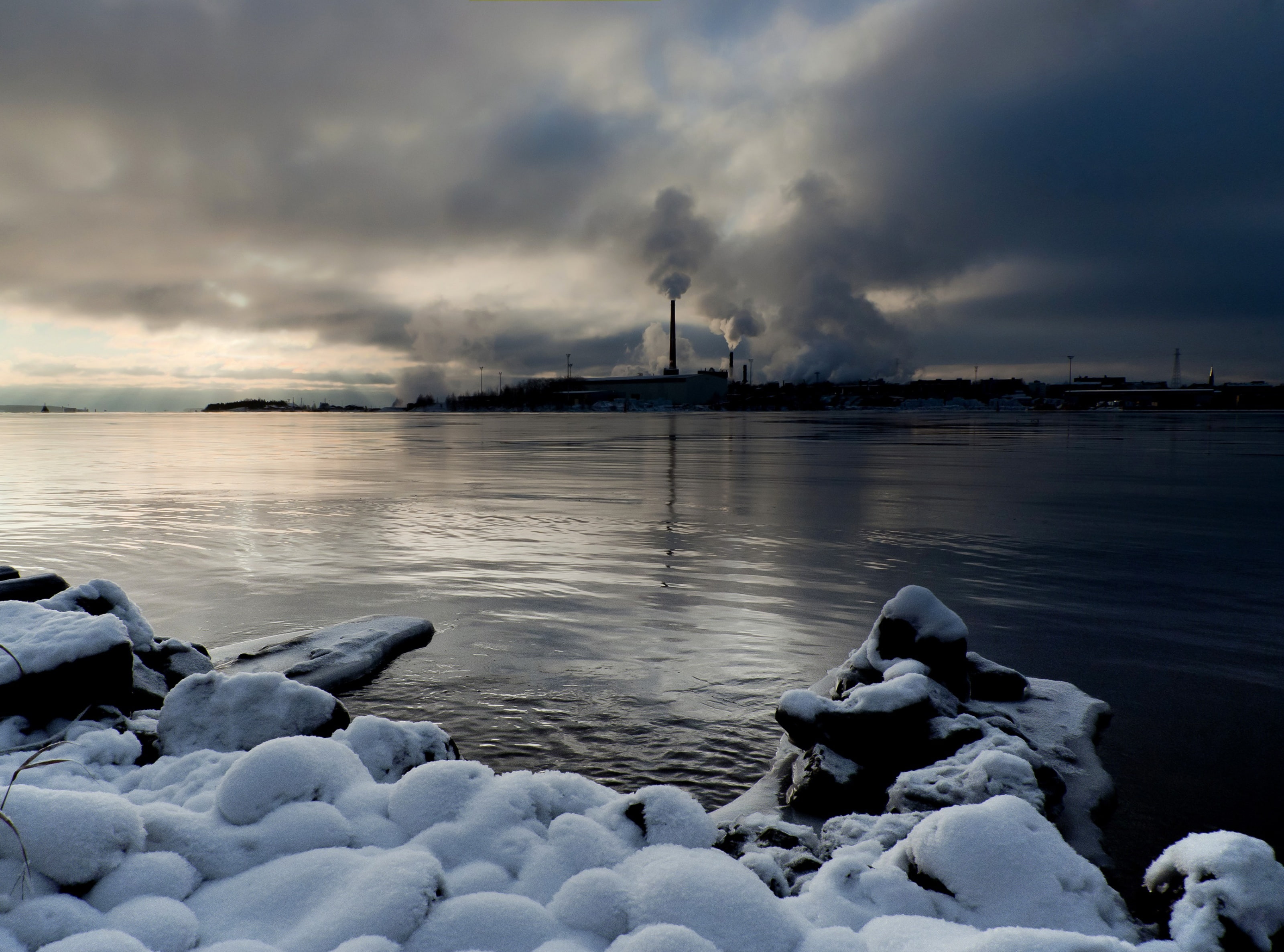 2K, cloud - sky, Clouds, kotka, rock, no people, solid, cloud, water, tranquility, Beach, rock - object, tranquil scene, sea, cold temperature, storm, HD Wallpaper