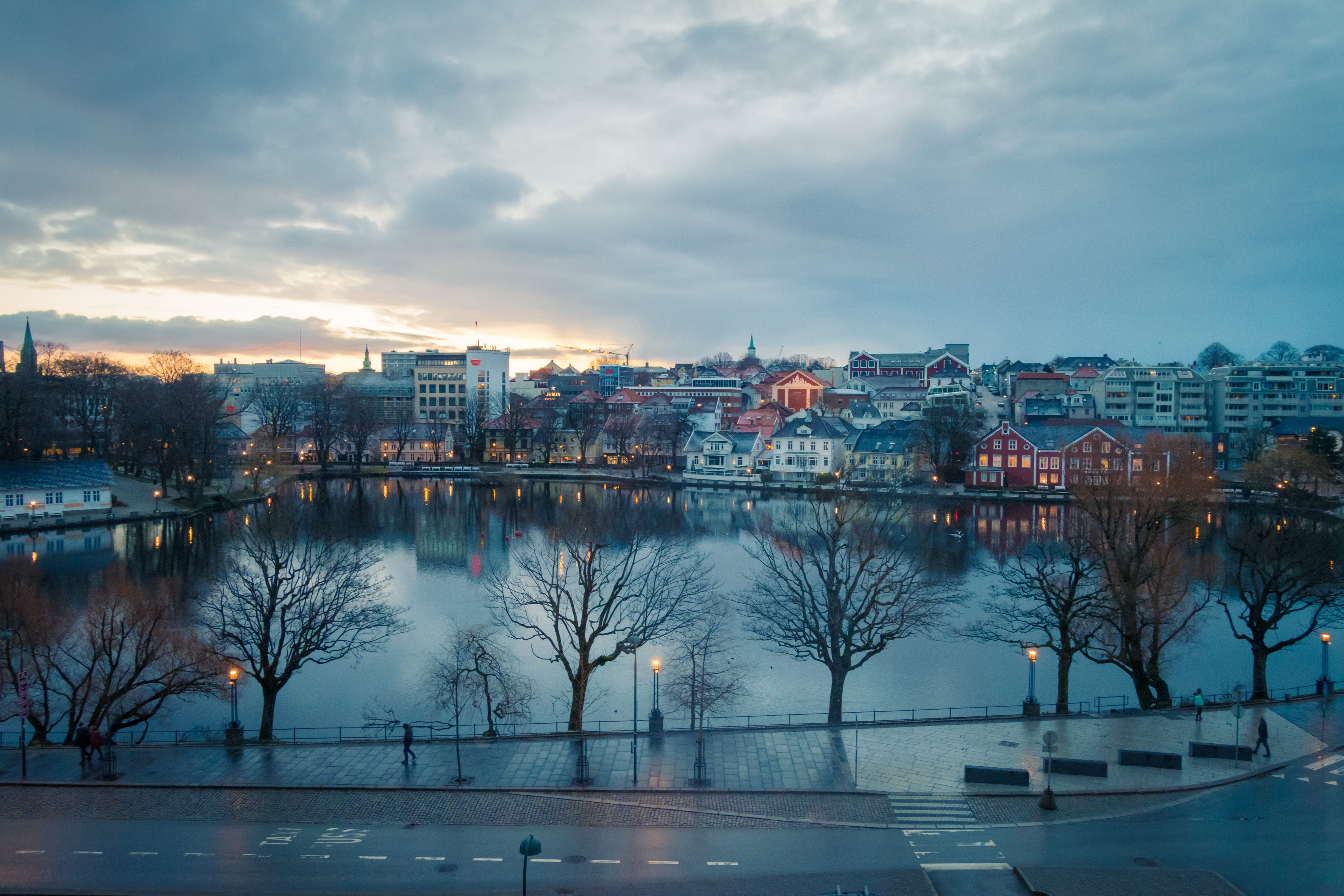 sky, built structure, architecture, building exterior, cloud - sky, cityscape, building, outdoors, sunrise, city, river, norway, water, tree, transportation, HD Wallpaper