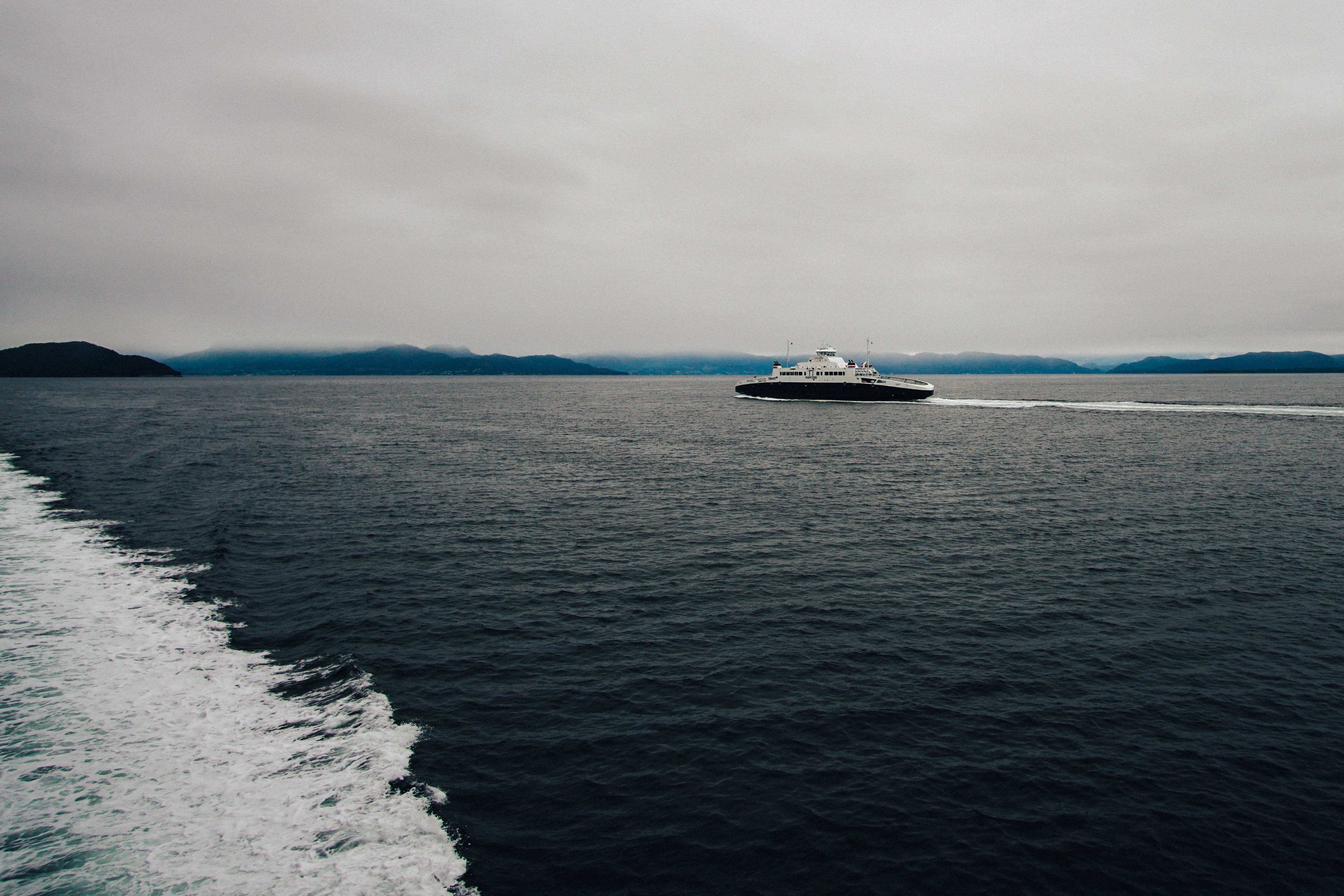 4K, sky, nautical vessel, transportation, stavanger, motion, minimal, mountains, ship, nature, tranquil scene, no people, sailboat, yacht, cloud - sky, HD Wallpaper