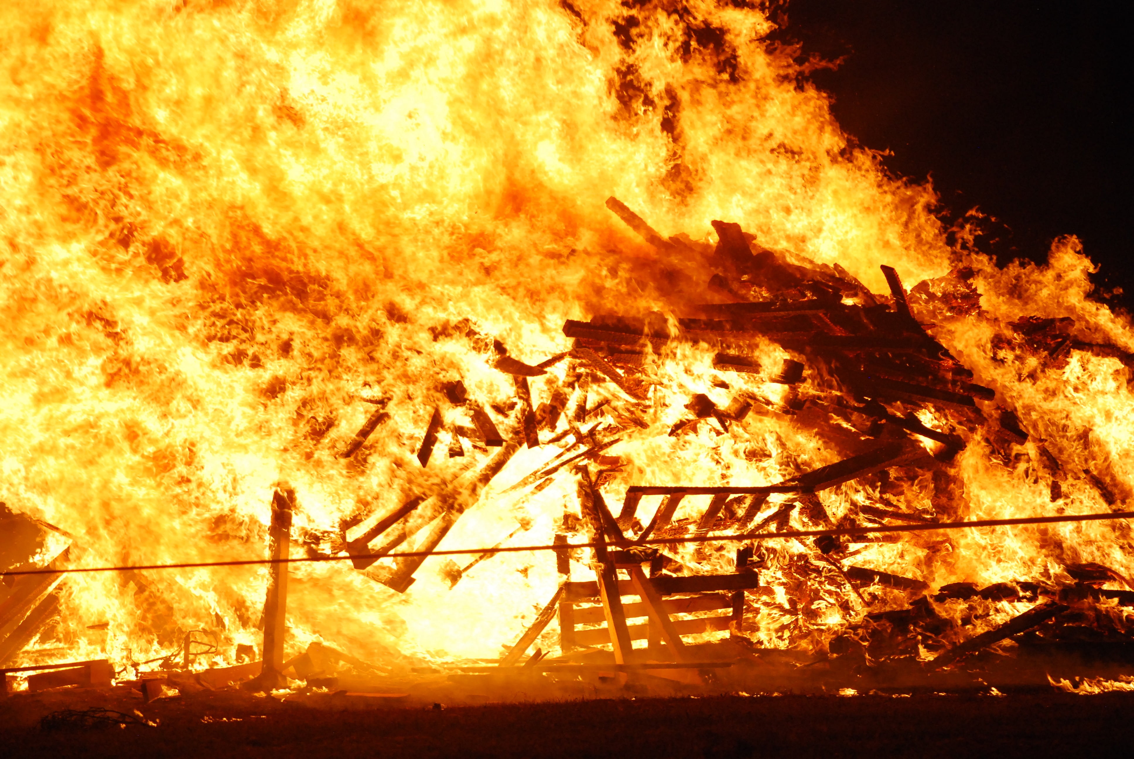 motion, burning, holzstapel, may fire, accidents and disasters, communication, no people, inferno, warning sign, night, flame, orange color, wood - material, HD Wallpaper