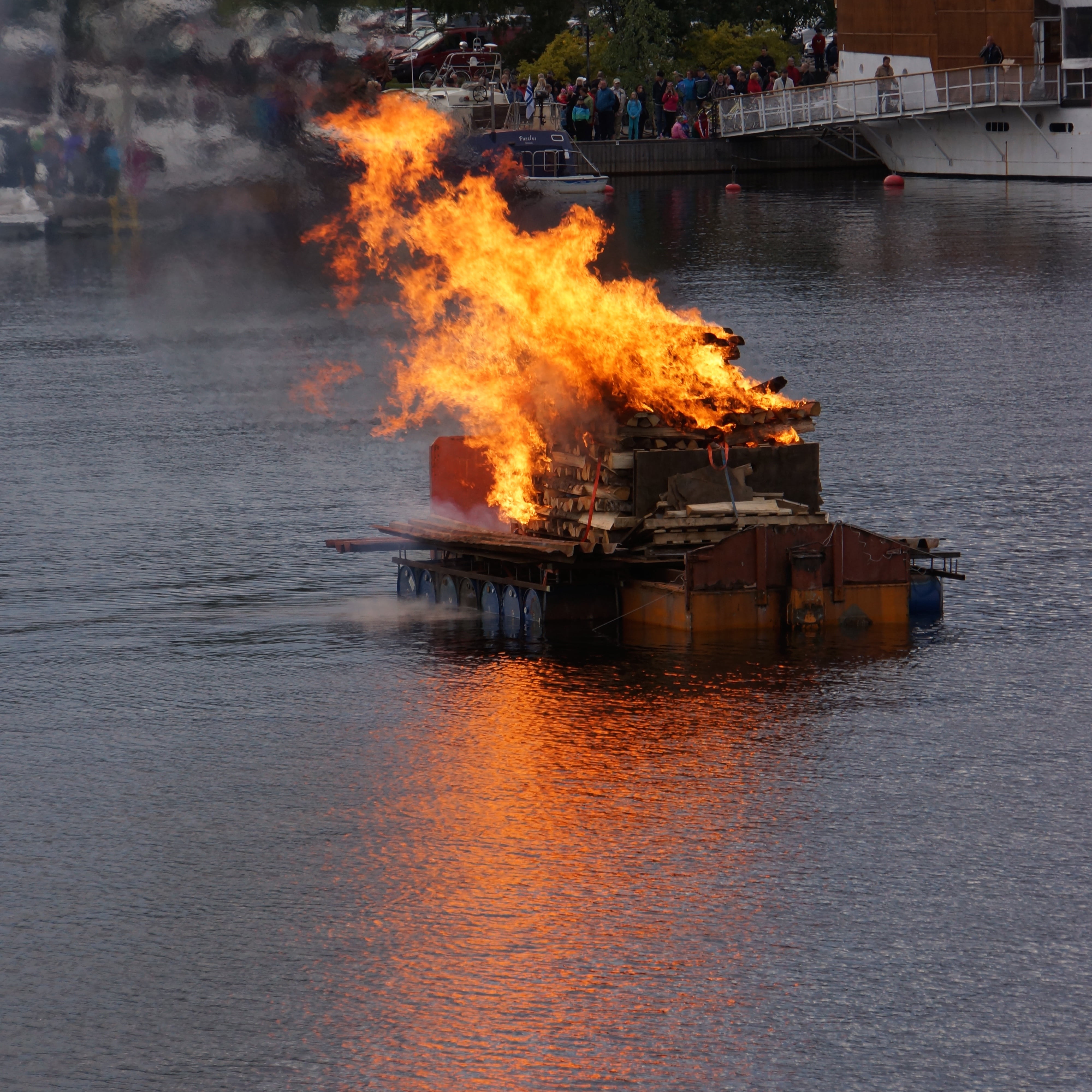 fire - natural phenomenon, 4K, outdoors, nature, sea, waterfront, the height of summer celebration, mikkeli, motion, flame, bonfire, transportation, mode of transportation, Phone HD Wallpaper