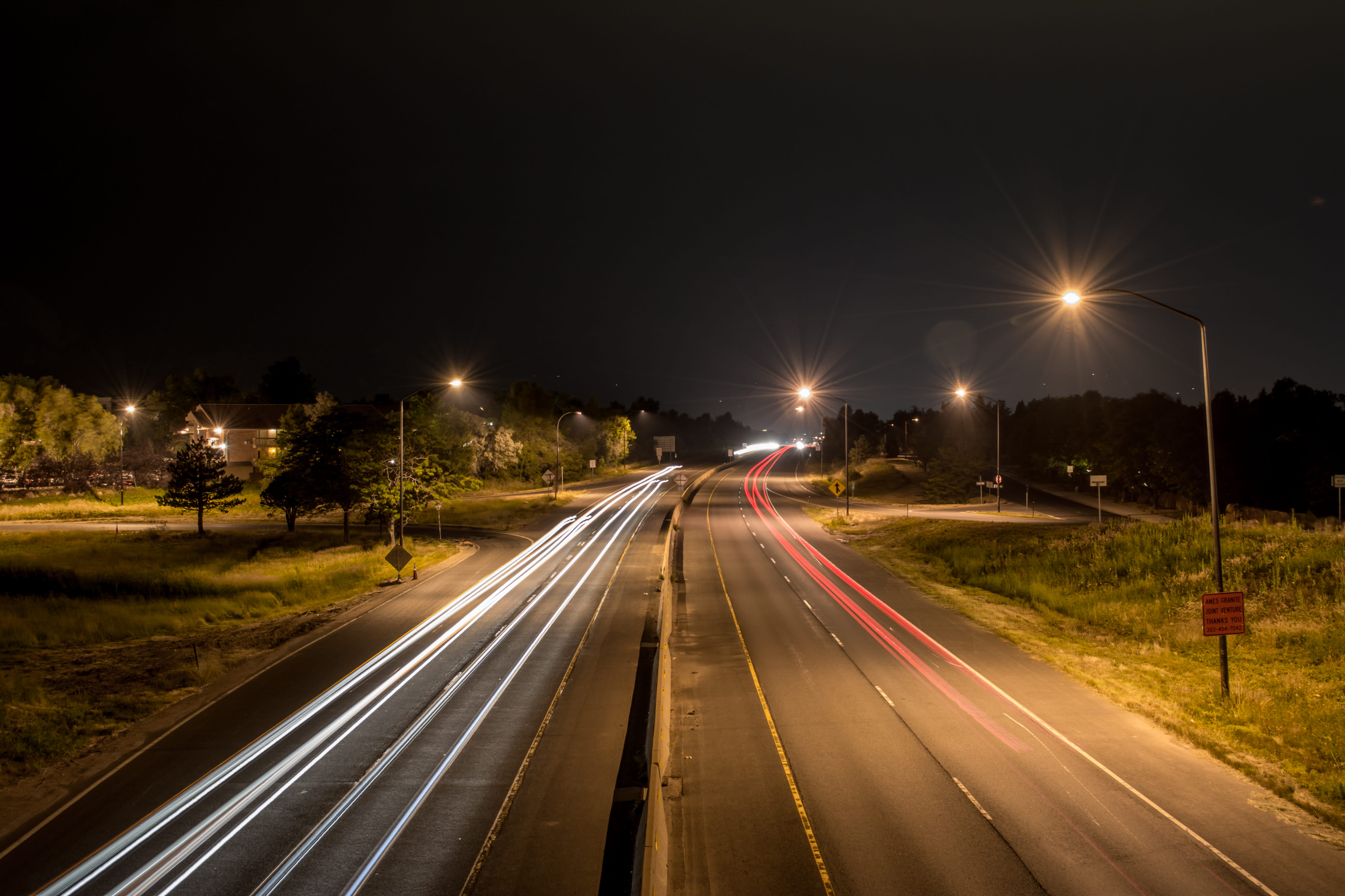 transportation, diminishing perspective, mode of transportation, sign, light, car light, direction, the way forward, no people, 5K, suburb, street, northbound, HD Wallpaper