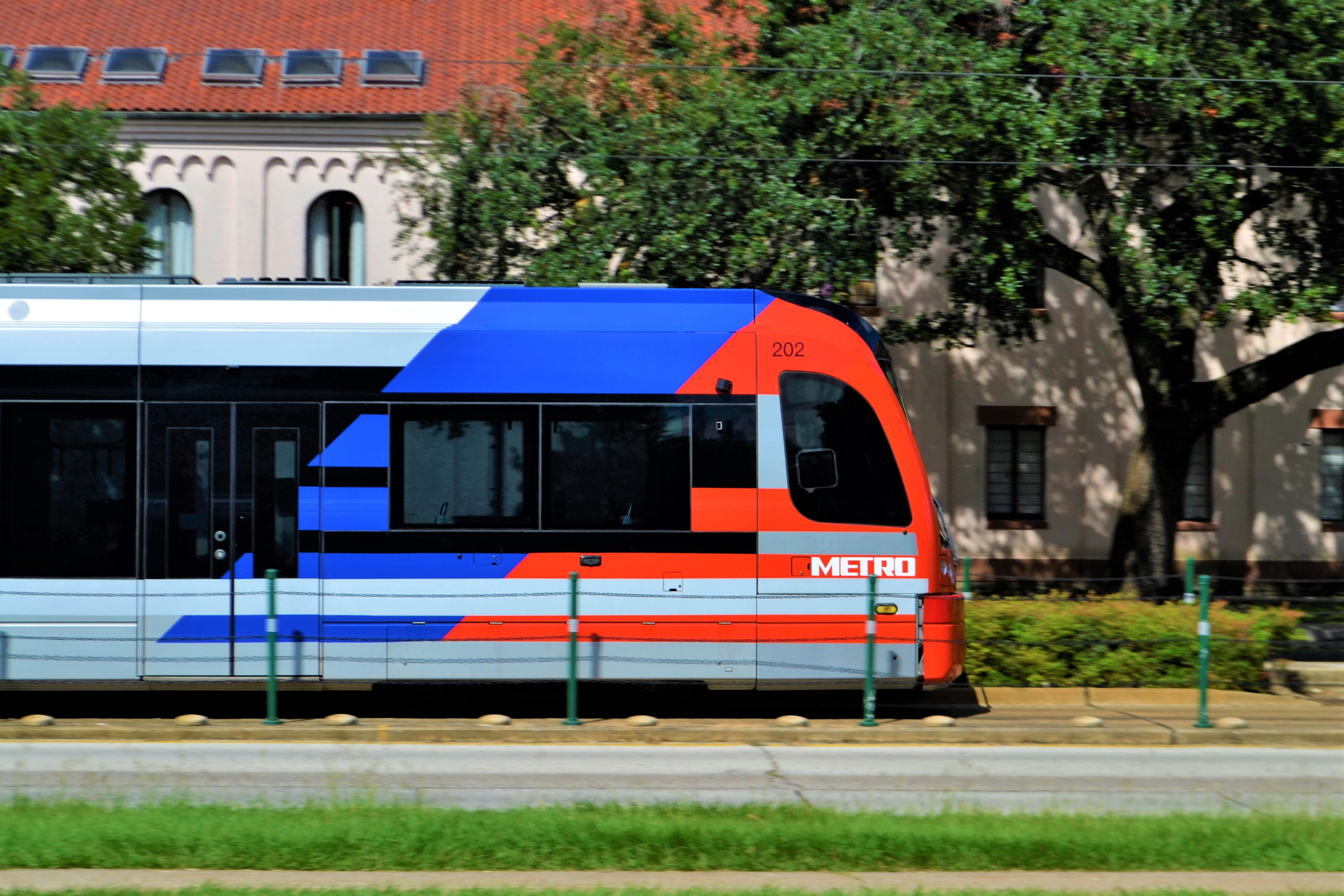 modern, land vehicle, southbound, transportation, city, train, downtown, pedestrians, road, mode of transportation, tree, street, public, metro train, grass, HD Wallpaper