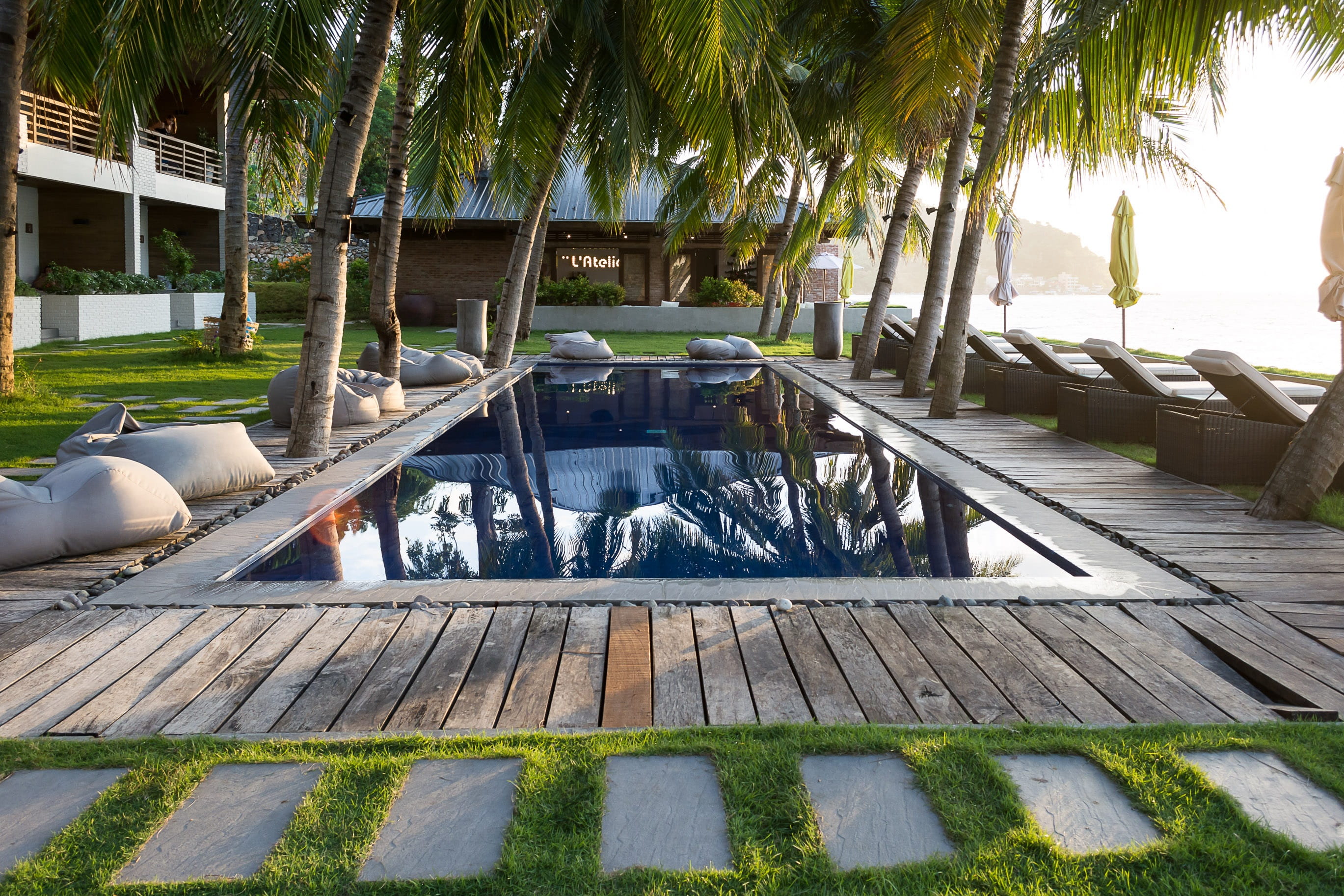 2K, architecture, plant, palm tree, vacation, tropical climate, tropical, beach, tree, batangas, water, sea, no people, swimming pool, transportation, HD Wallpaper