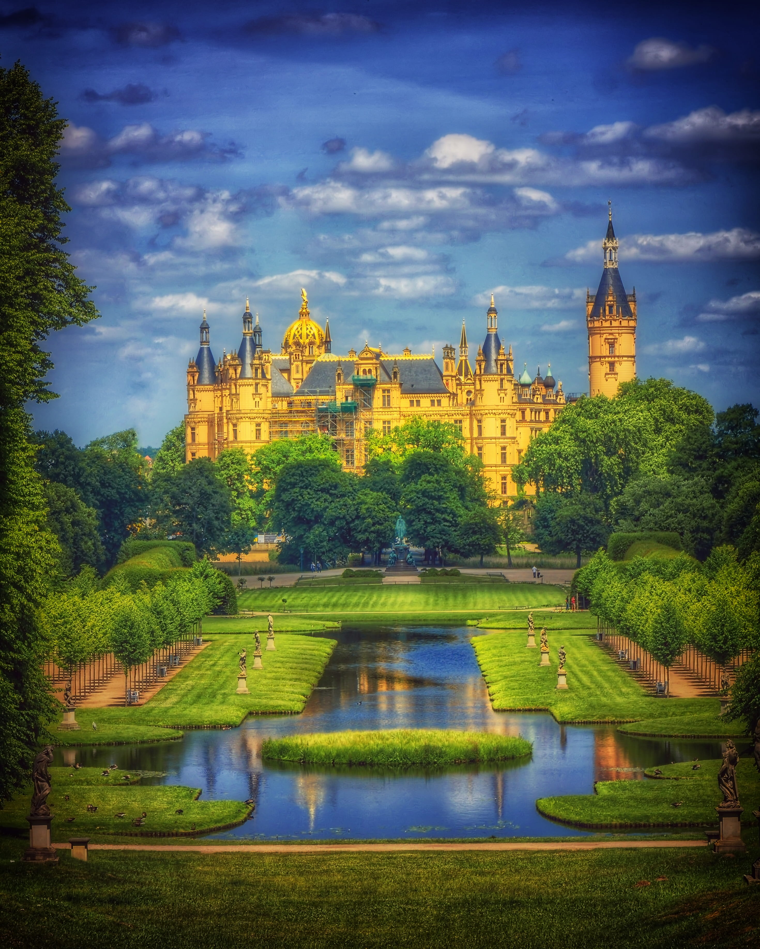 building exterior, state capital, spire, the past, sky, places of interest, castle park, outdoors, hdr, tourism, place of worship, history, water, schwerin castle, Phone HD Wallpaper
