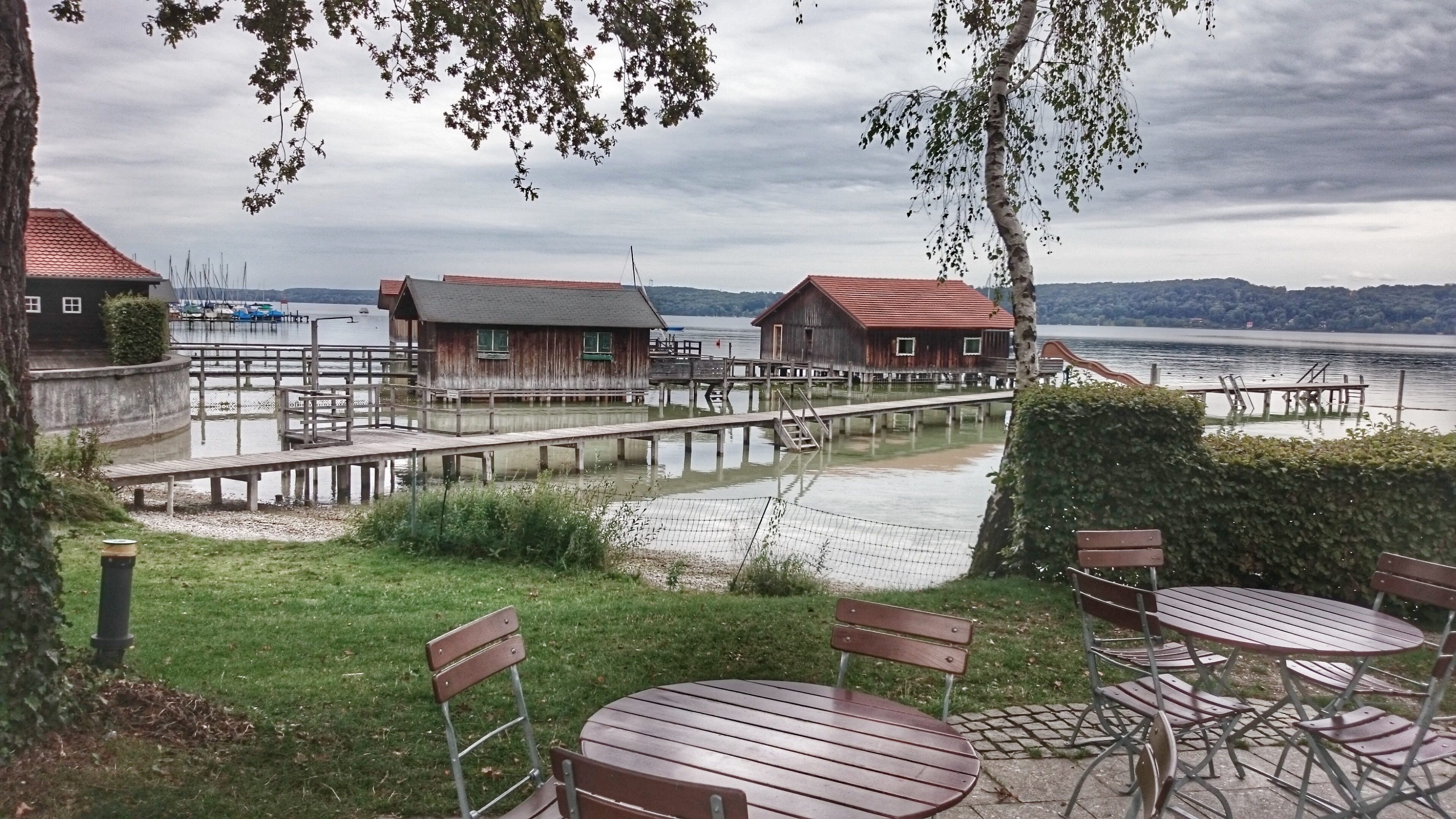 germany, sky, travel, built structure, grass, water, vacations, starnberger see, cloud - sky, building, chair, 4K, building exterior, empty, bavaria, architecture, HD Wallpaper