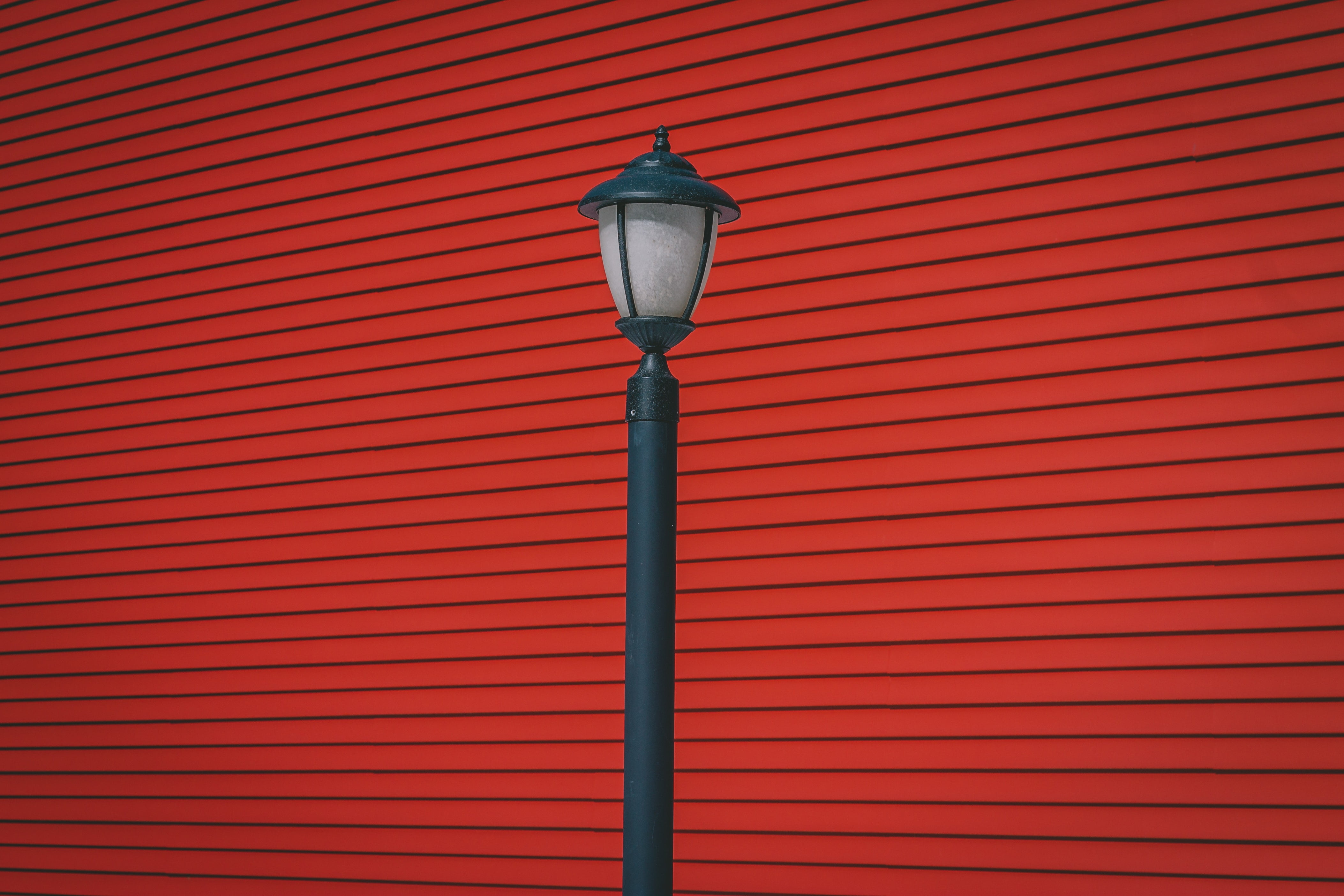 lamp, old, red, backgrounds, house, architecture And Buildings, electric light, built Structure, 4K, building Exterior, blue, wall - Building Feature, HD Wallpaper
