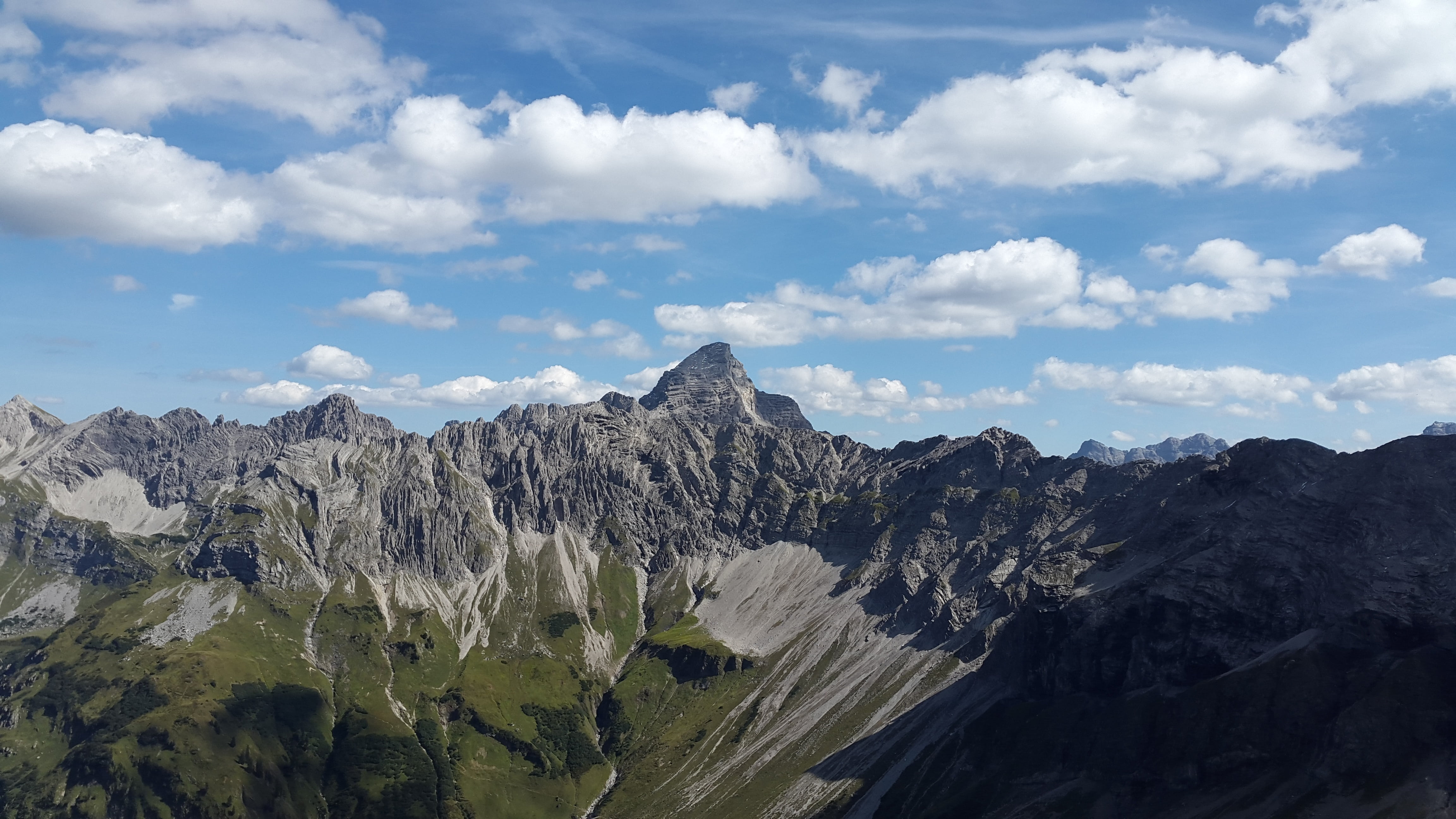 landscape, hochvogel, hiking, outdoors, oberallgäu, tranquil scene, remote, beauty in nature, 4K, mountain, summer, nature, no people, rock, travel, scenics, HD Wallpaper