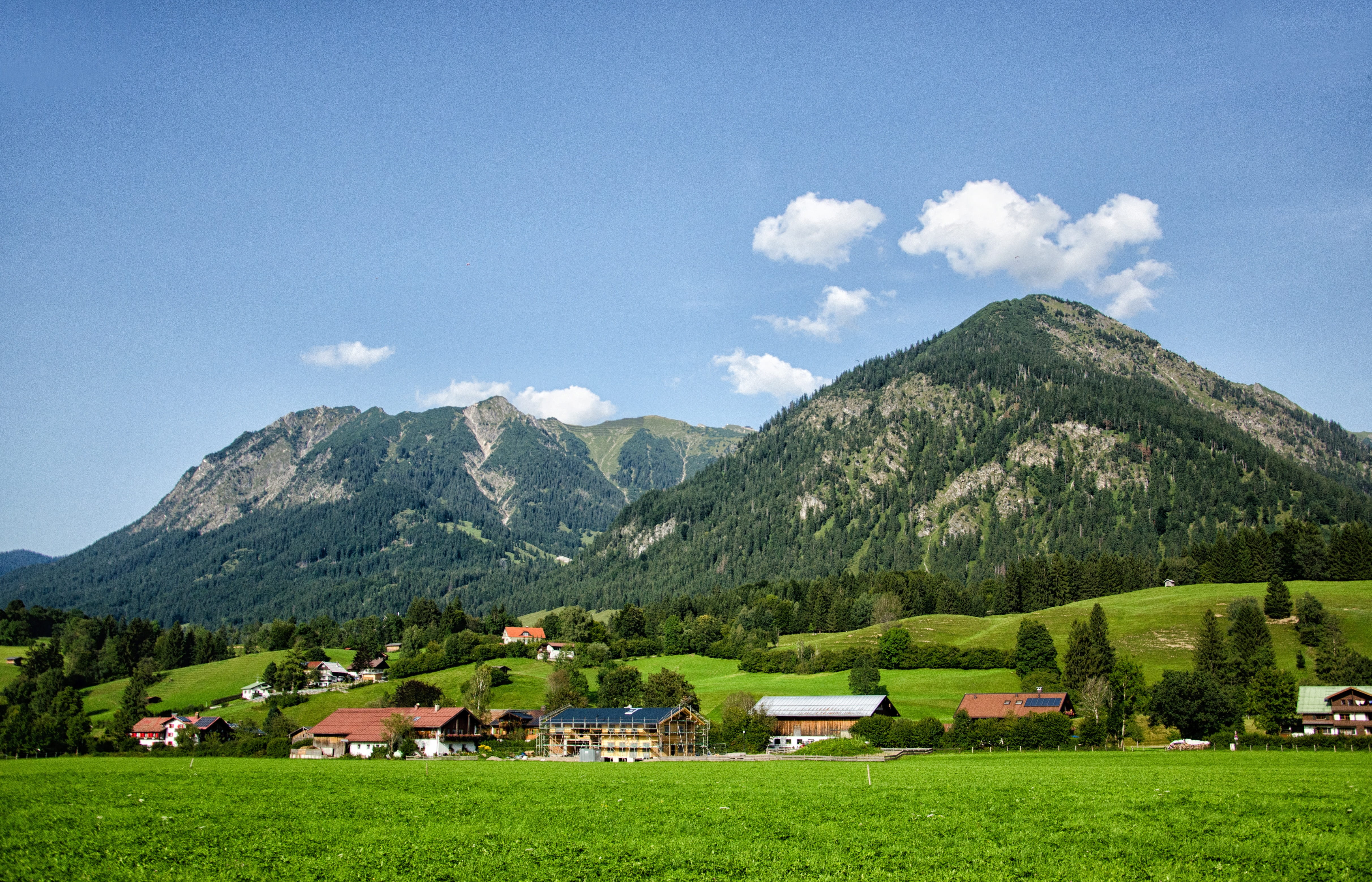 building exterior, outdoors, land, mountain, grass, building, allgäu, cloud - sky, summer, mountain peak, landscape, environment, oberstdorf, bavaria, sky, HD Wallpaper