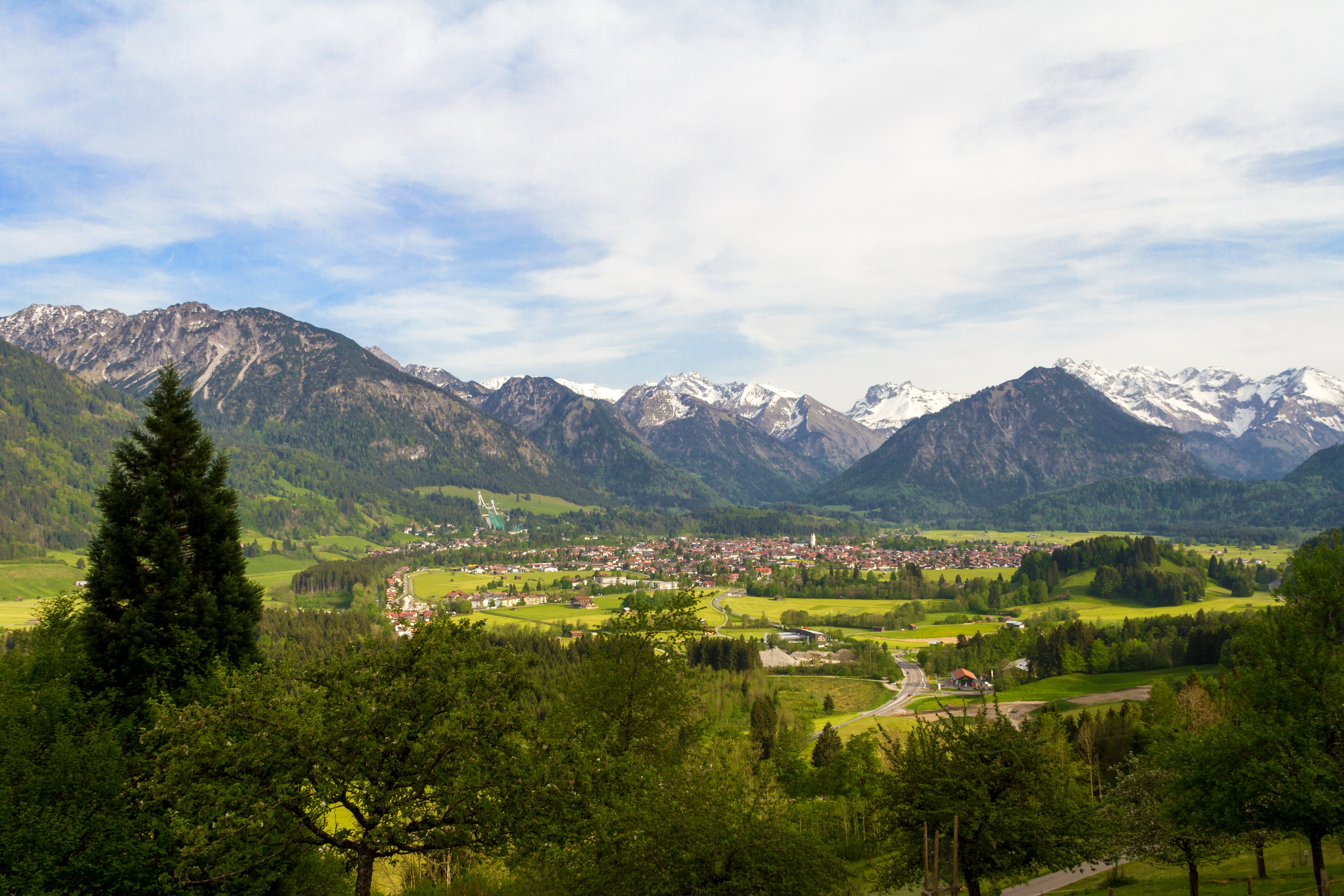 land, no people, oberstdorf, building, nature, pine tree, mountain, 4K, outdoors, tranquility, village, beauty in nature, tranquil scene, field, rural scene, HD Wallpaper