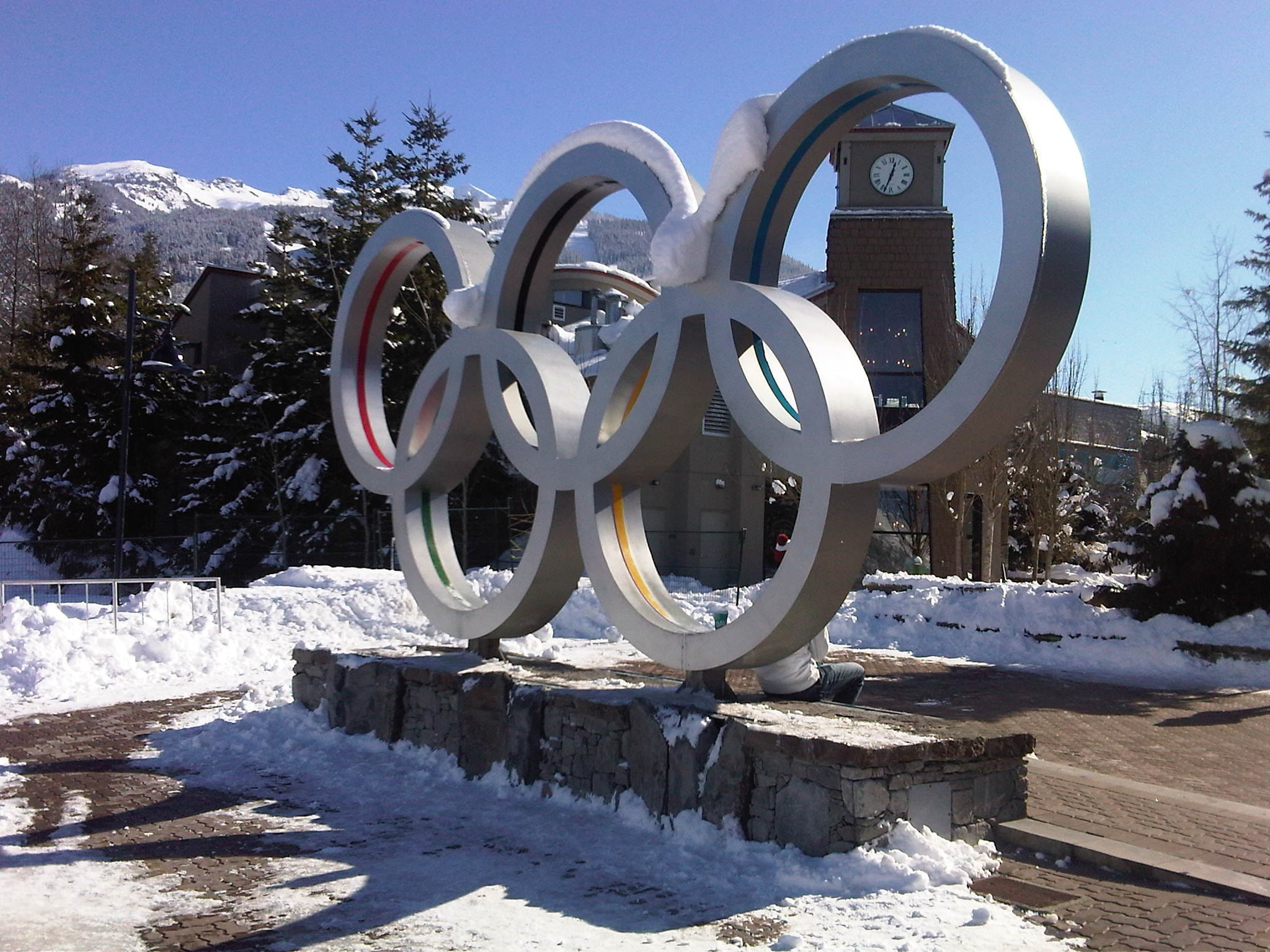 no people, frozen, architecture, white color, snow, olympic rings, built structure, outdoor, tree, day, olympics, nature, winter, sky, 2010 olympics, circle, HD Wallpaper