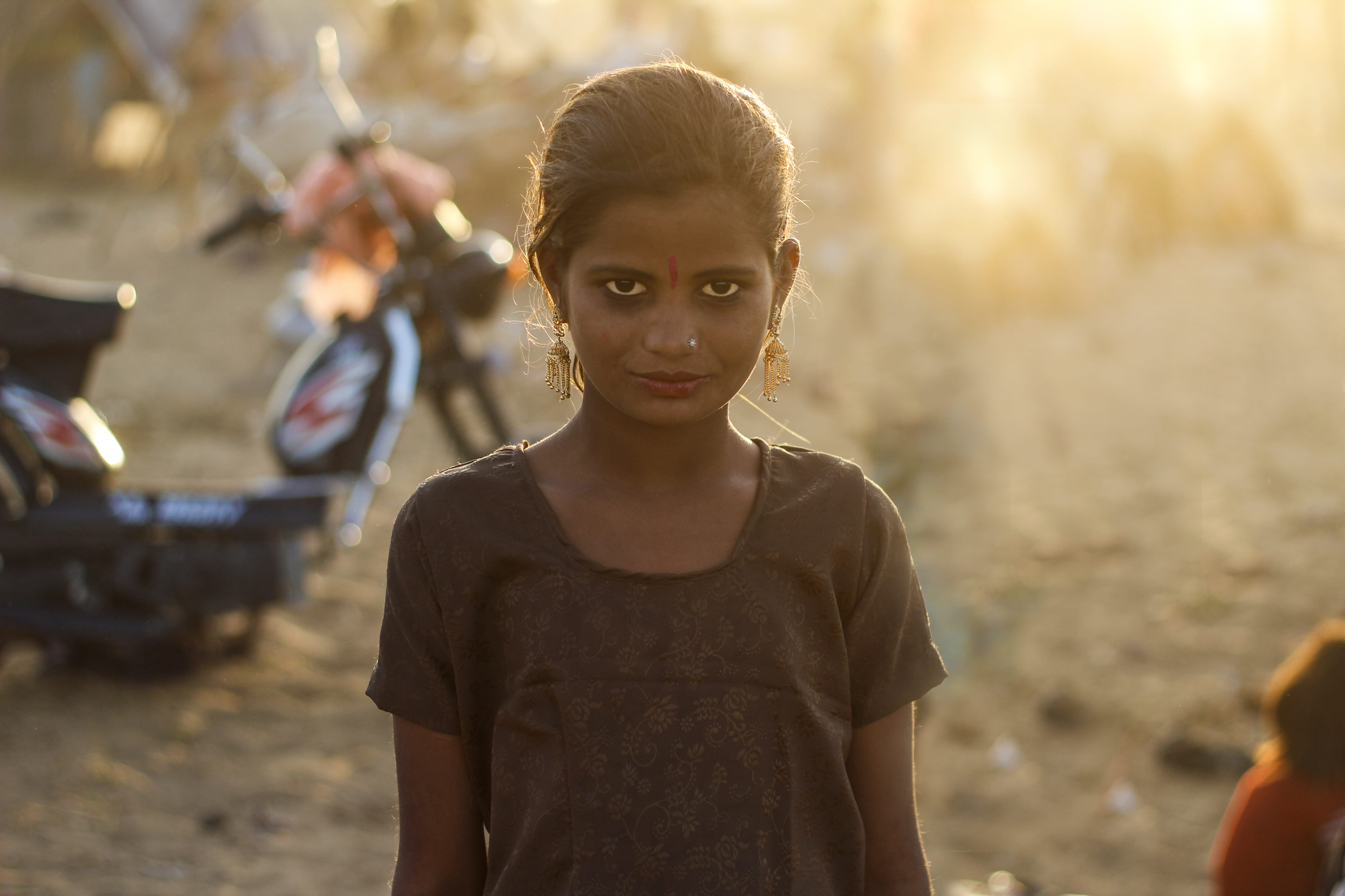 lifestyles, wear, child, person, people, young, front view, brown, outdoors, young adult, looking at camera, youth, kid, 5K, india, sunlight, blurred background, HD Wallpaper