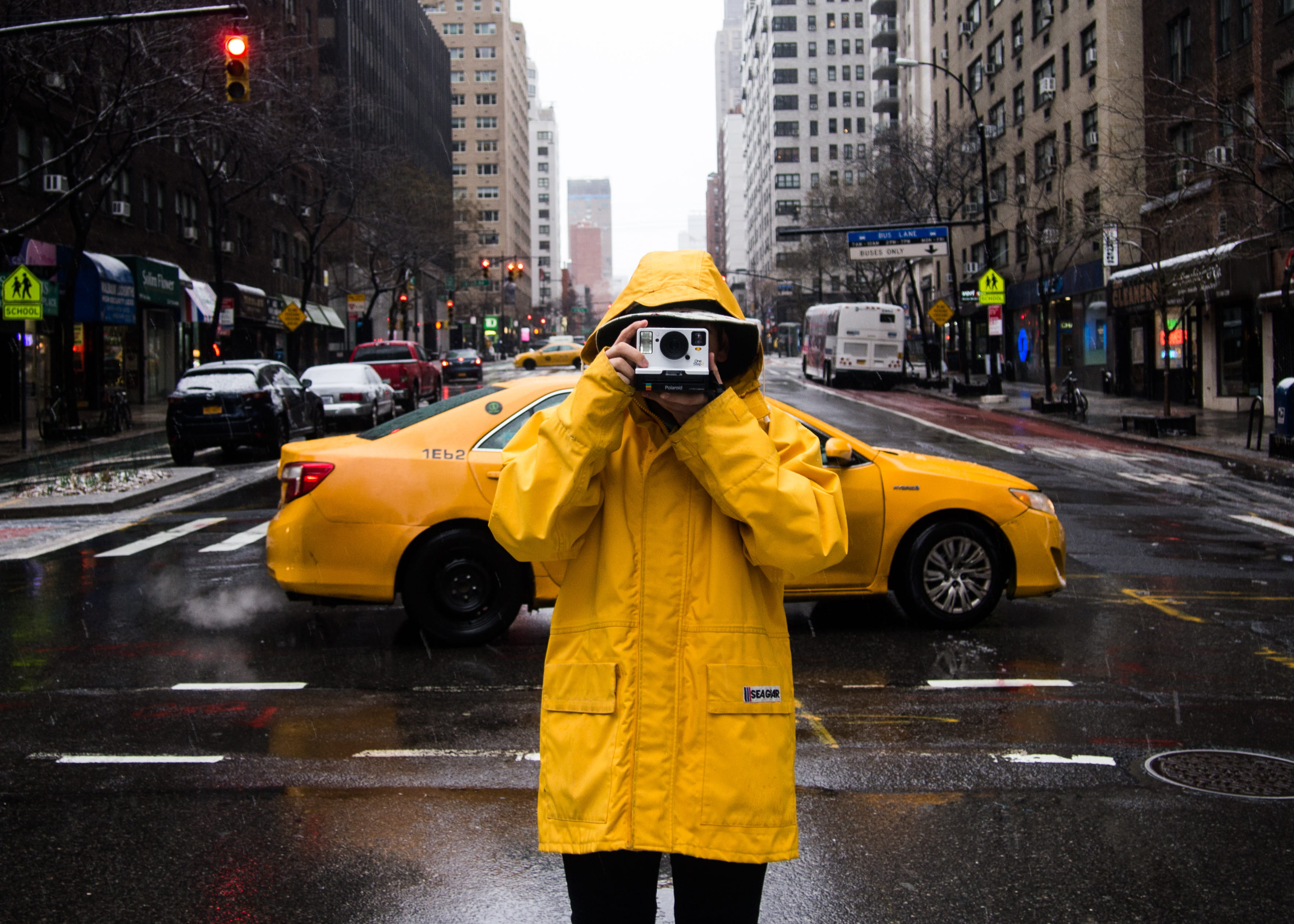 urban, street, architecture, 2K, wet, real people, city, middle, building exterior, roadside, city street, new york, standing, america, one person, built structure, HD Wallpaper