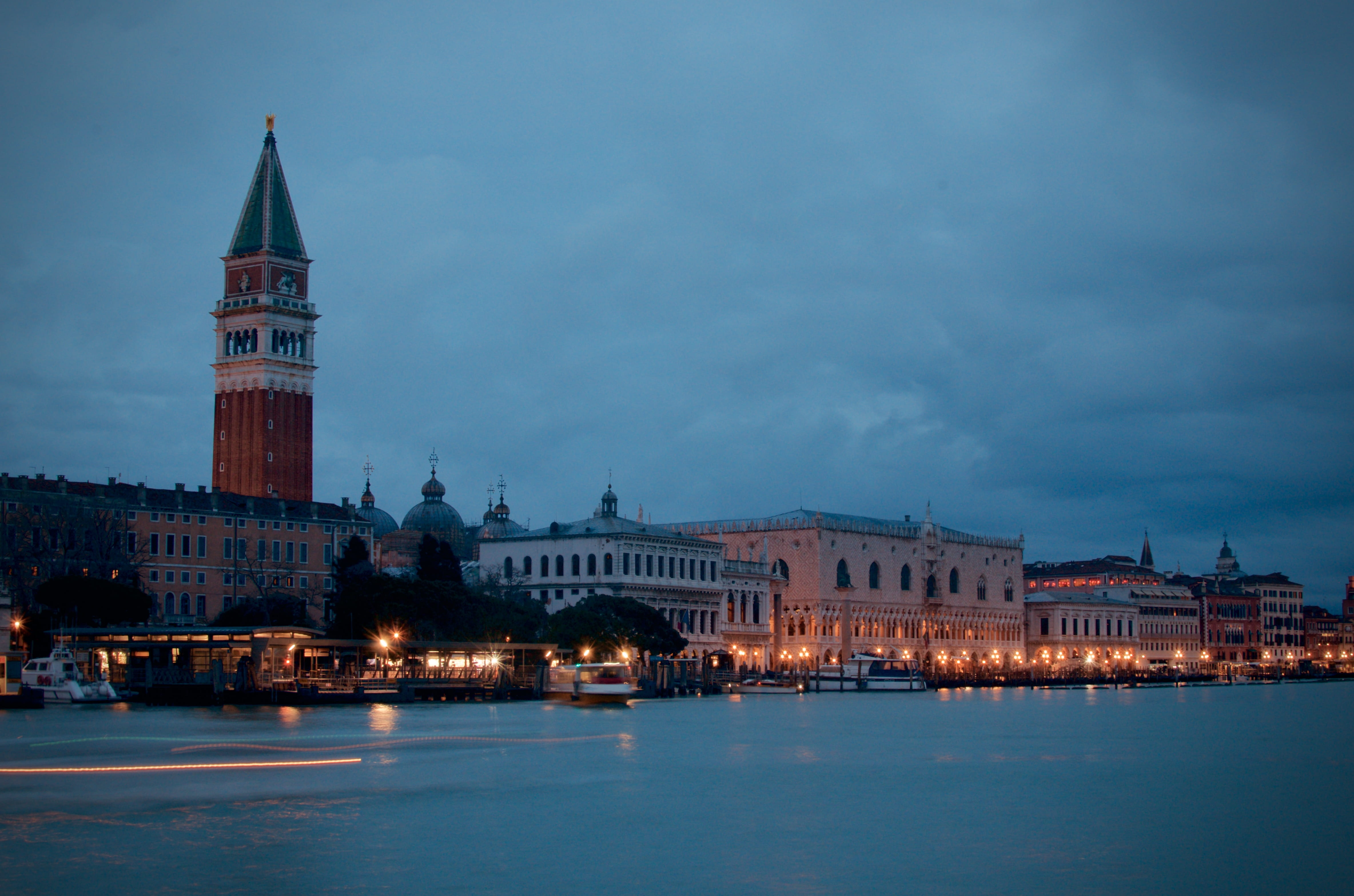 st. marks campanile, government, venice, the past, night, illuminated, outdoors, travel destinations, spire, building exterior, water, history, cloud - sky, HD Wallpaper