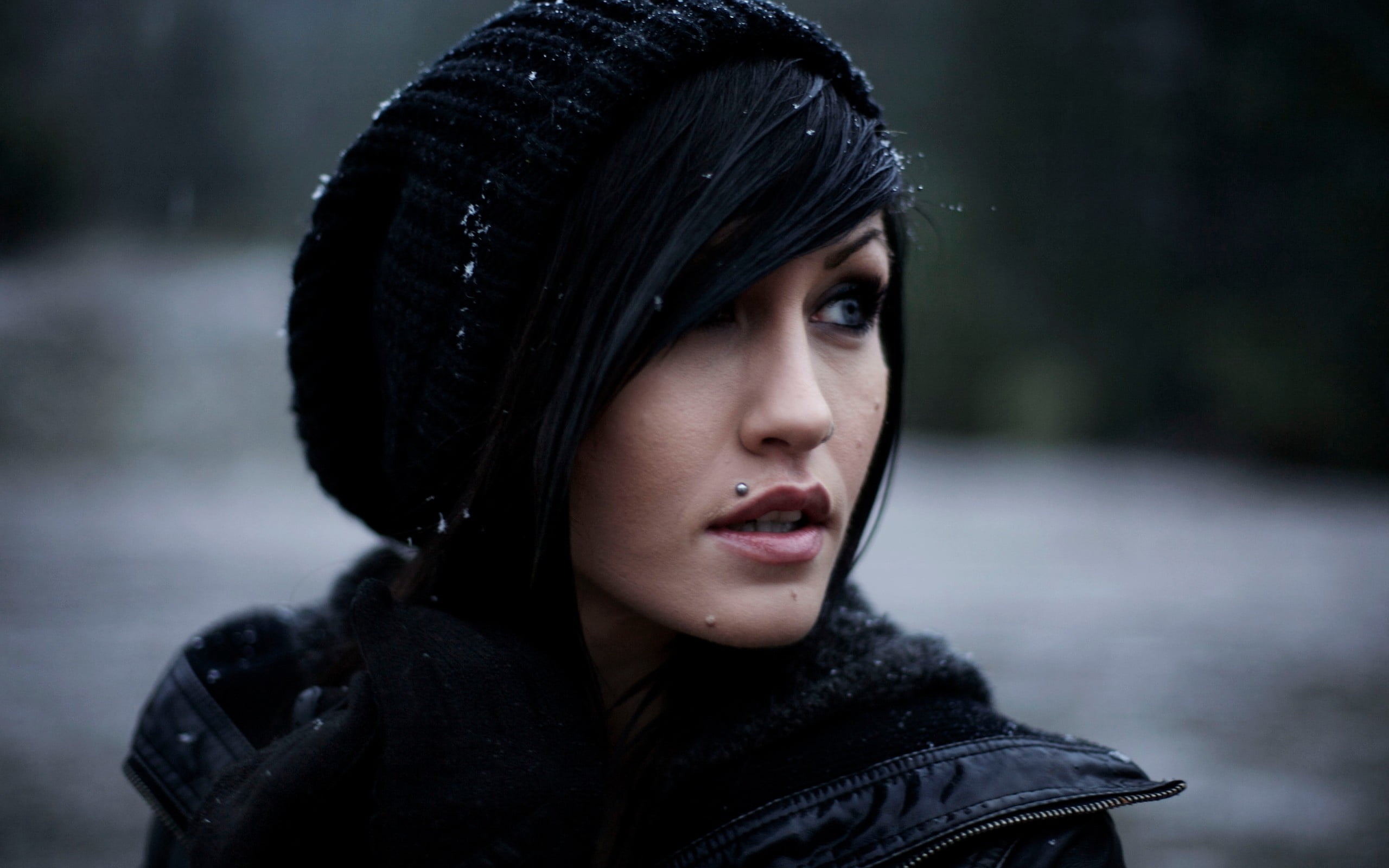 teenager, solitude, lifestyles, snow, warm clothing, focus on foreground, rain, coat, beautiful, water, 2K, s, beautiful woman, nature, hairstyle, depression - sadness, HD Wallpaper