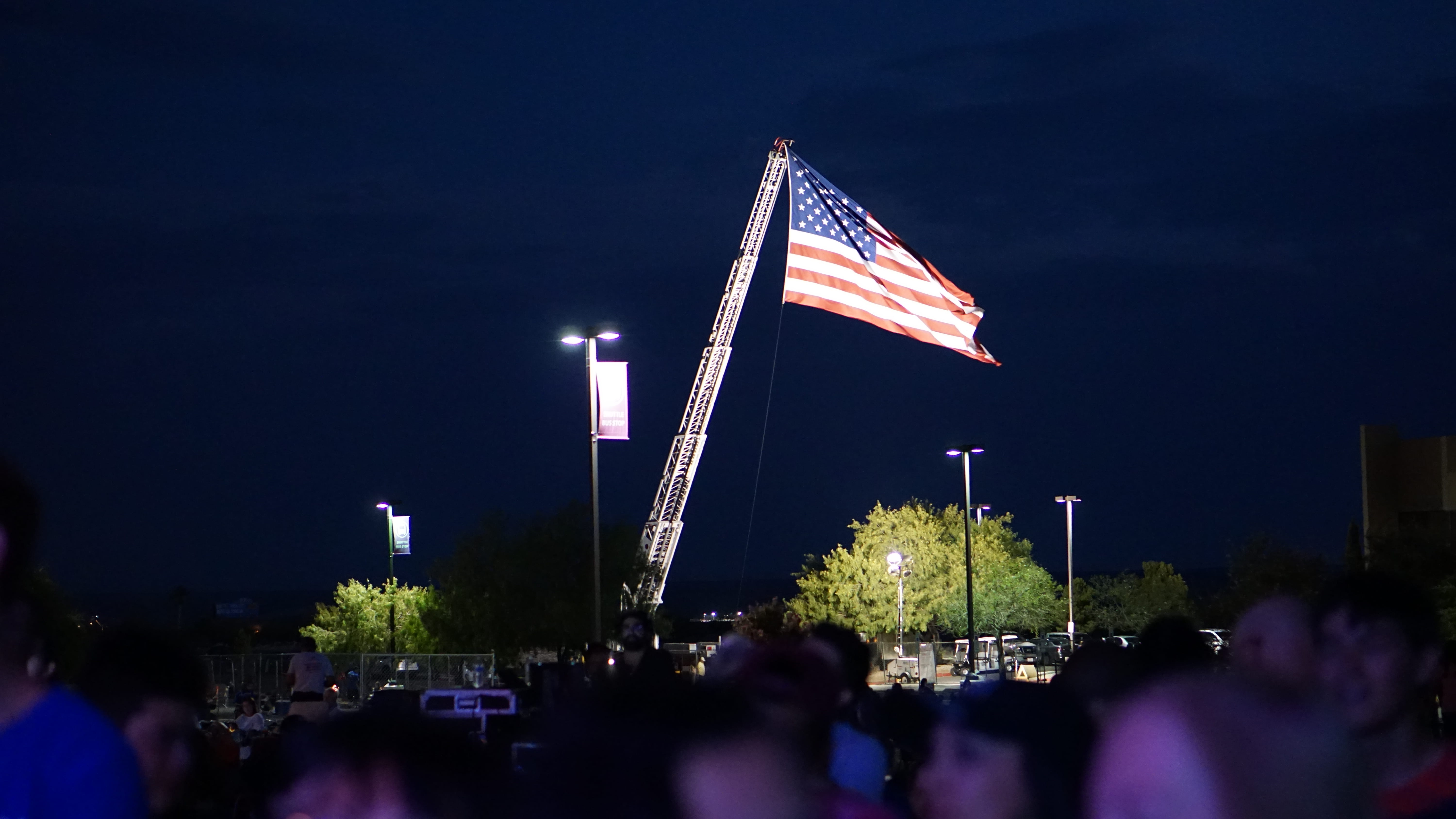 large group of people, july 4th, person, outdoors, american, fourth of july, plant, street light, girl, patriotism, people, man, city, office building exterior, HD Wallpaper