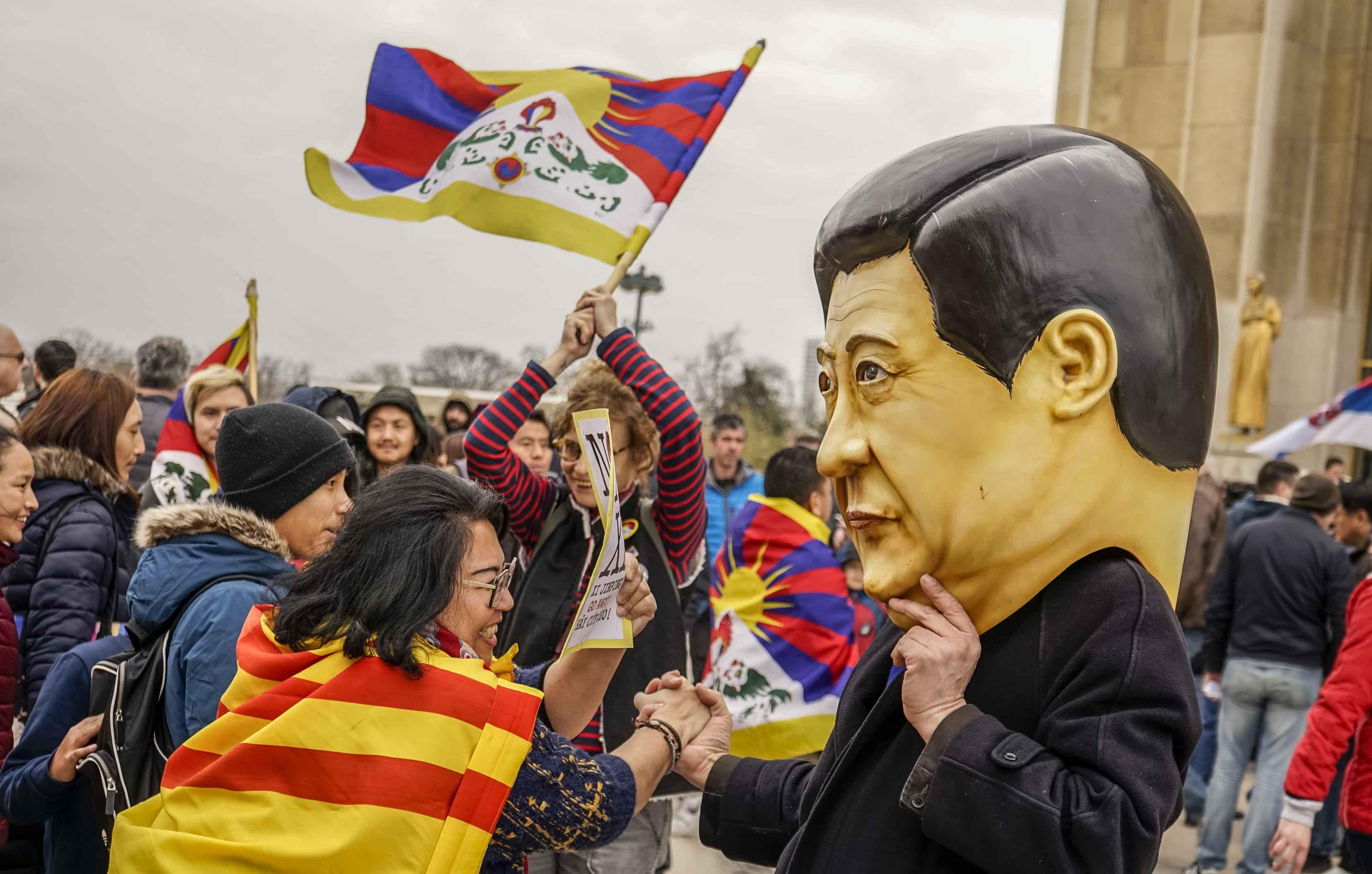 maskot, finger, adult, accessories, 2K, focus on foreground, holding, city, lifestyles, protest, crowd, paris, france, symbol, human, apparel, flag, accessory, HD Wallpaper