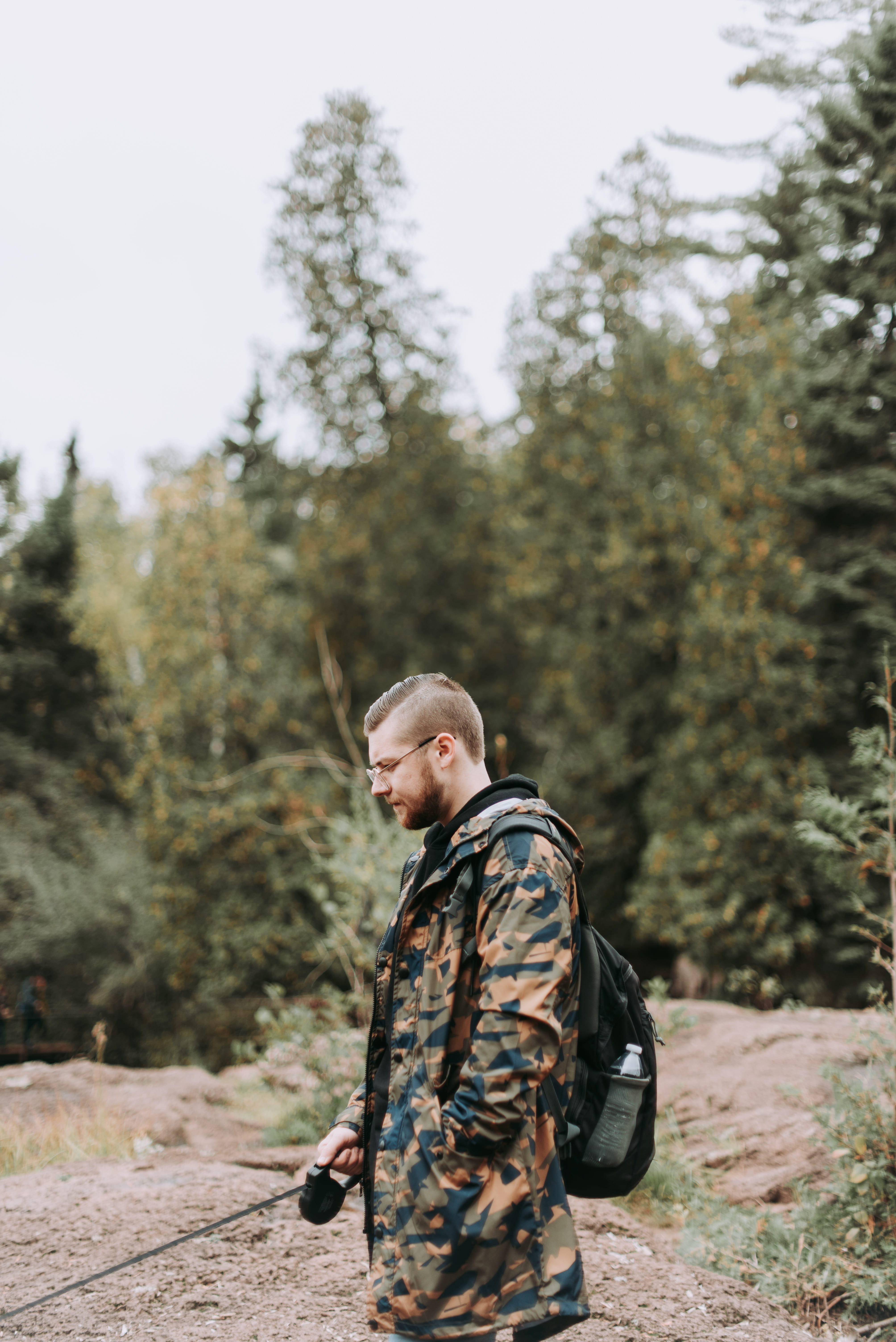 military uniform, looking, man, land, wearing, young adult, human, standing, focus on foreground, plant, leisure activities, people, casual clothing, men, Phone HD Wallpaper