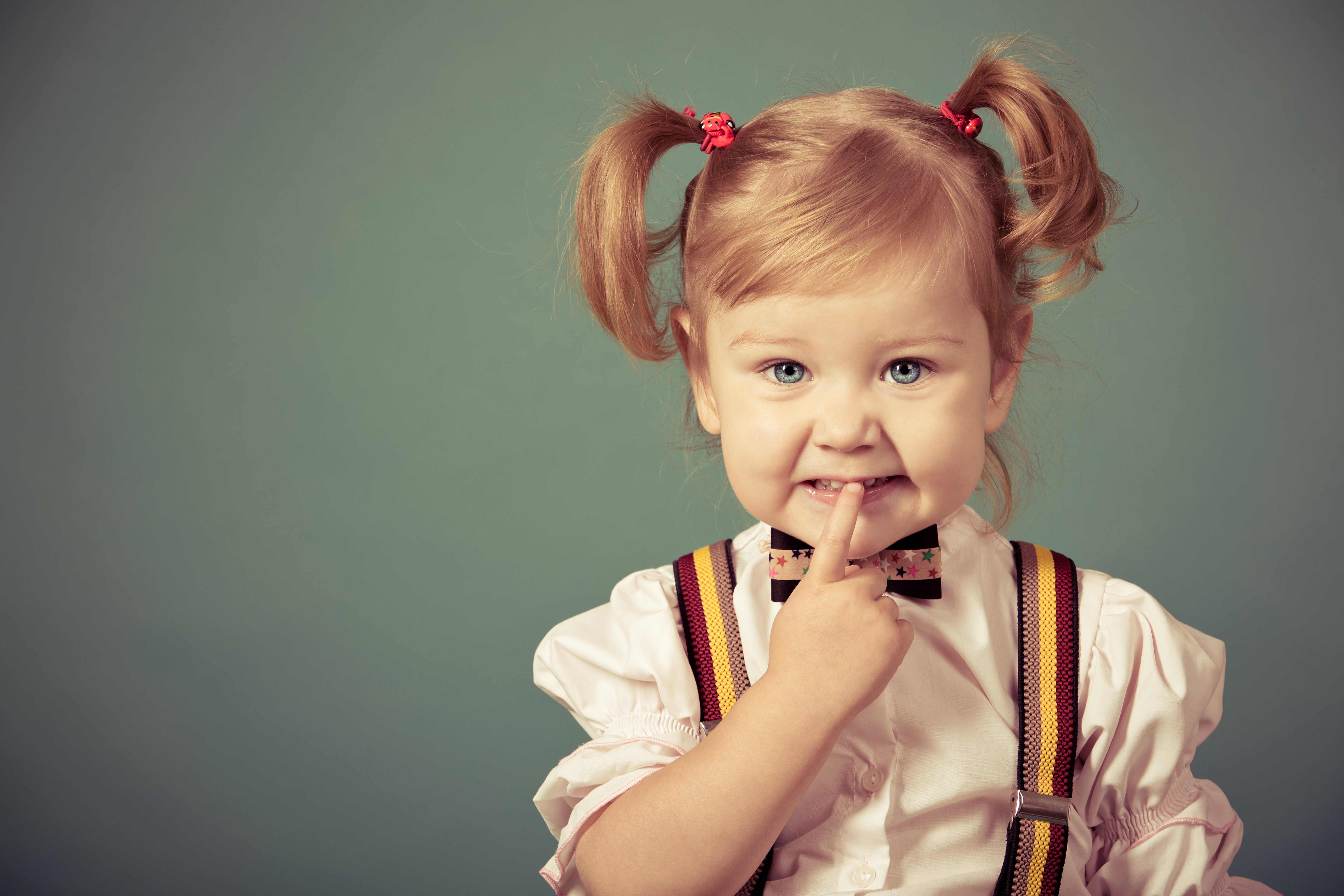 looking at camera, preschool Age, beautiful, females, toddler, girl, headshot, innocence, young, indoors, one Person, caucasian Ethnicity, children, blonde, HD Wallpaper