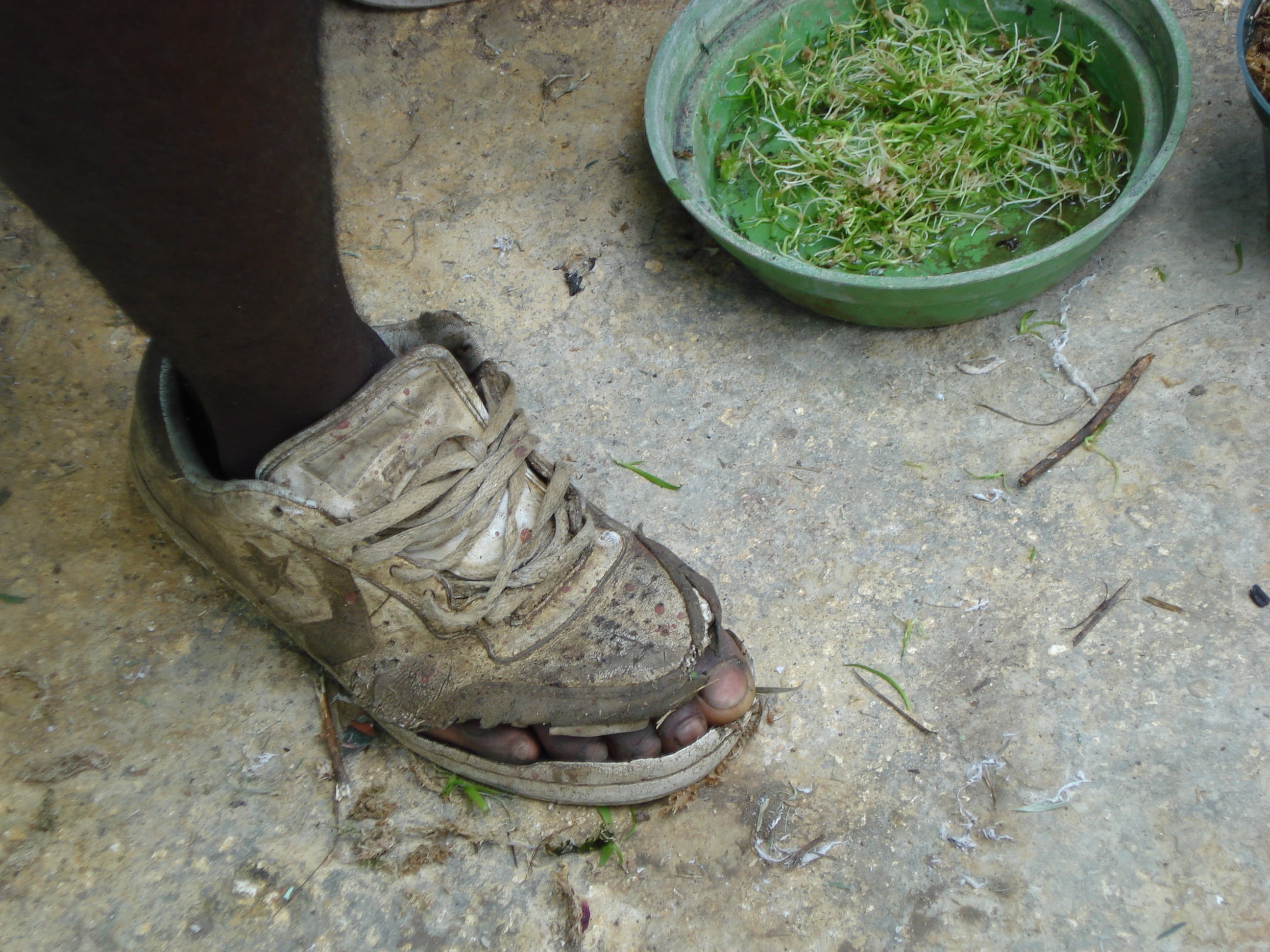 field, means tested, dirty, human leg, shoe, human limb, human body part, 2K, arm, outdoors, nature, human foot, growth, concrete, rubber boot, low section, HD Wallpaper