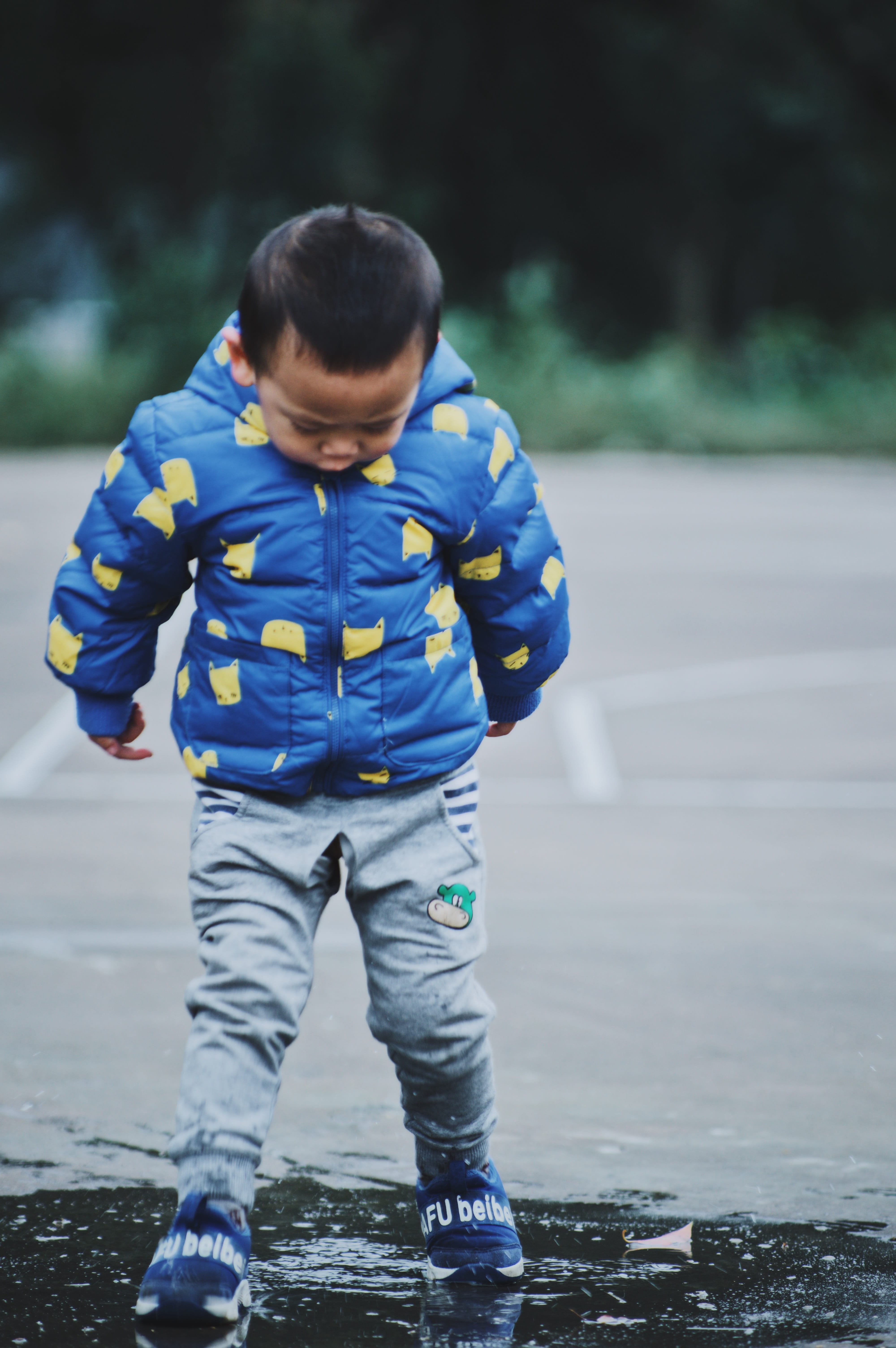 rainy season, outdoors, rubber boot, lishui, leisure activity, boys, water, jinyun, baby, focus on foreground, little boy, wet, standing, child, full length, Phone HD Wallpaper