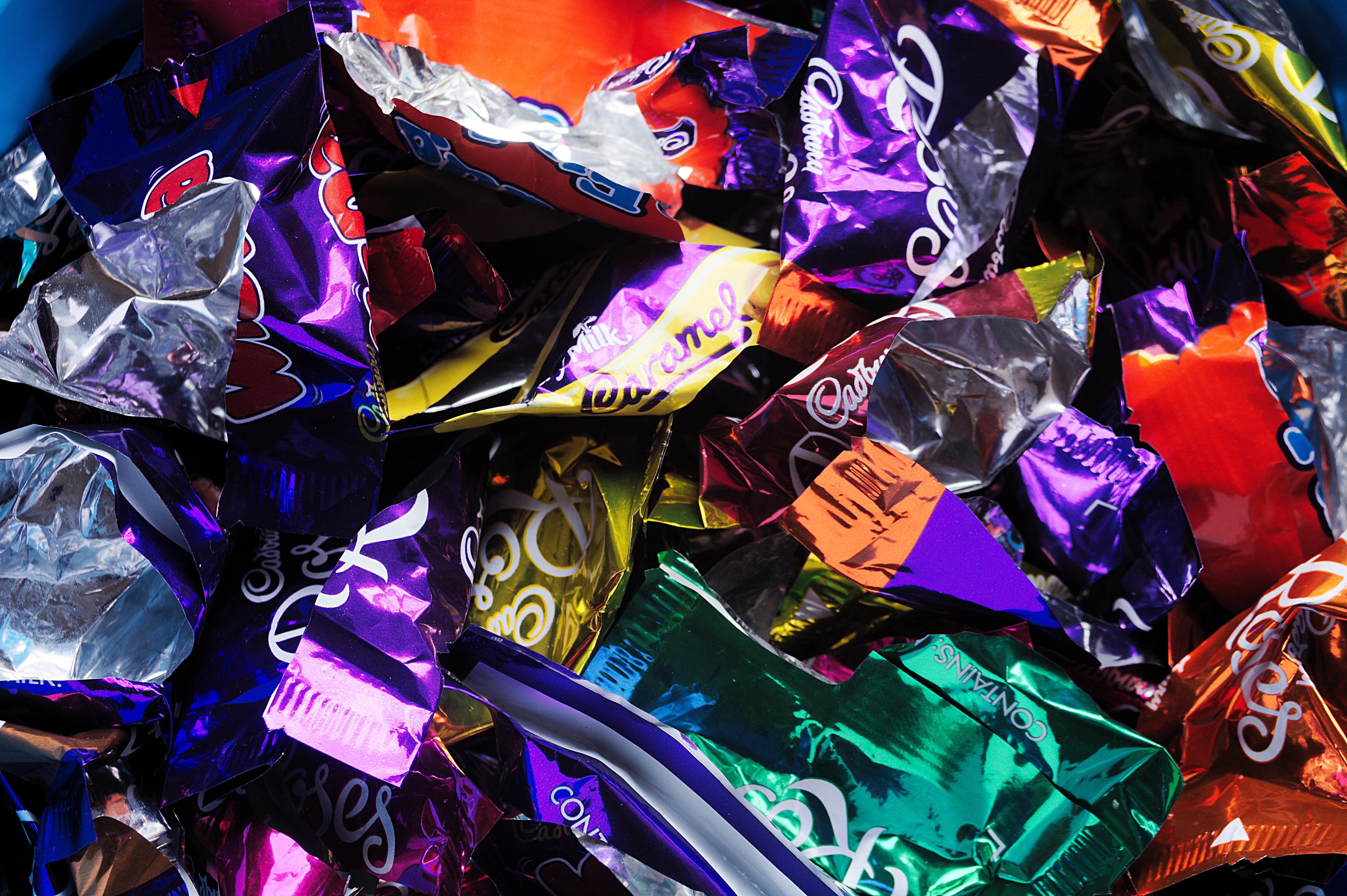 empty, for sale, variation, 5K, chocolate, large group of objects, sweet, plastic, abundance, choice, wrappers, bag, collection, colour, stack, indoors, HD Wallpaper