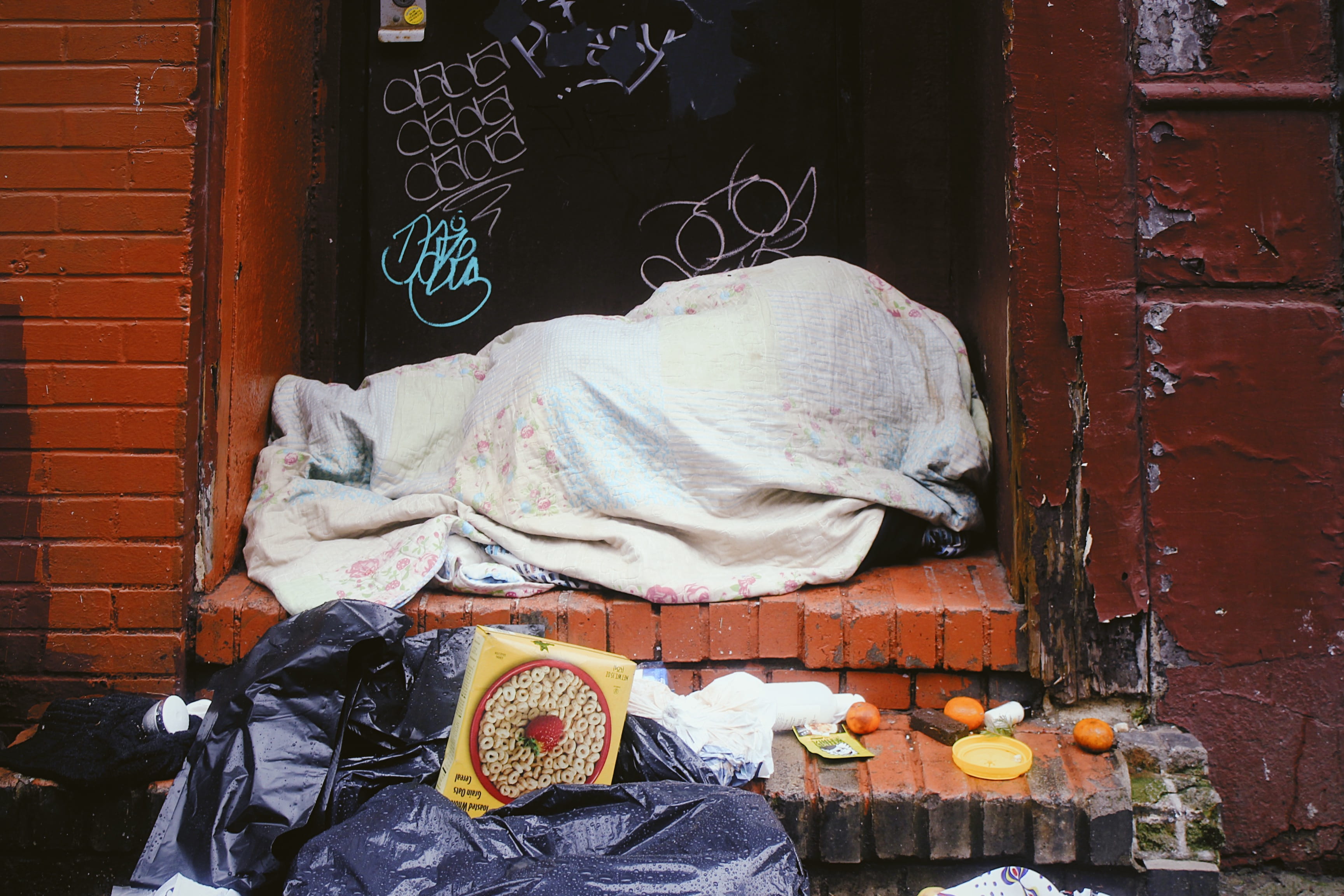 trash, entrance, white, sleeping, pot, bed, flagstone, food, building exterior, door, sack, shelf, architecture, plastic bag, clothing, bathroom, towel, HD Wallpaper