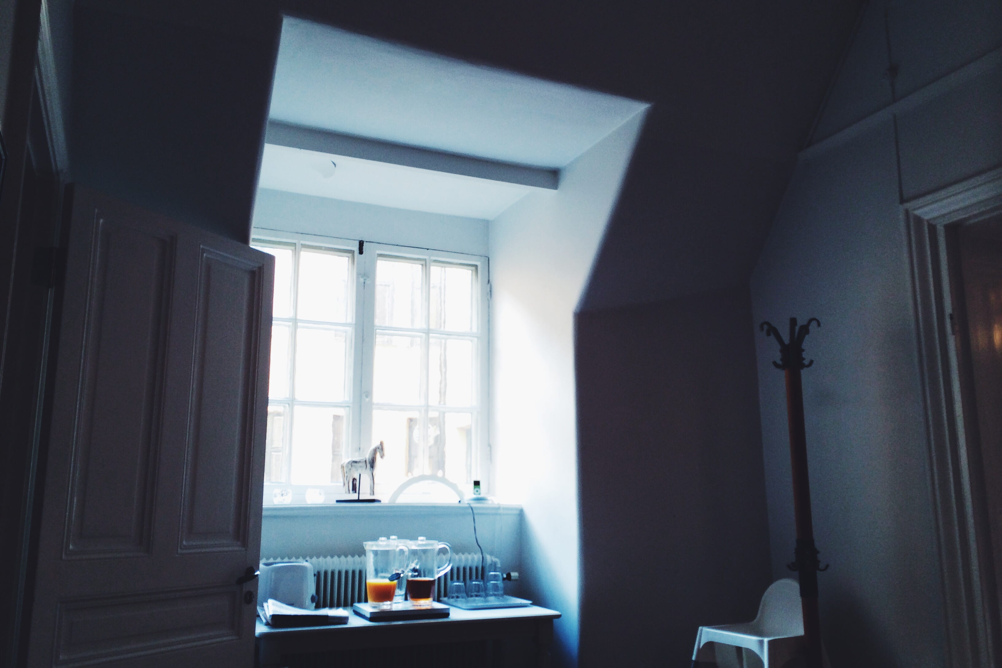 day, jug, chair, house, curtain, kitchen, food and drink, coat, 2K, interior, room, luxury, cup, electric lamp, home, drinks, seat, furniture, rack, apartment, HD Wallpaper