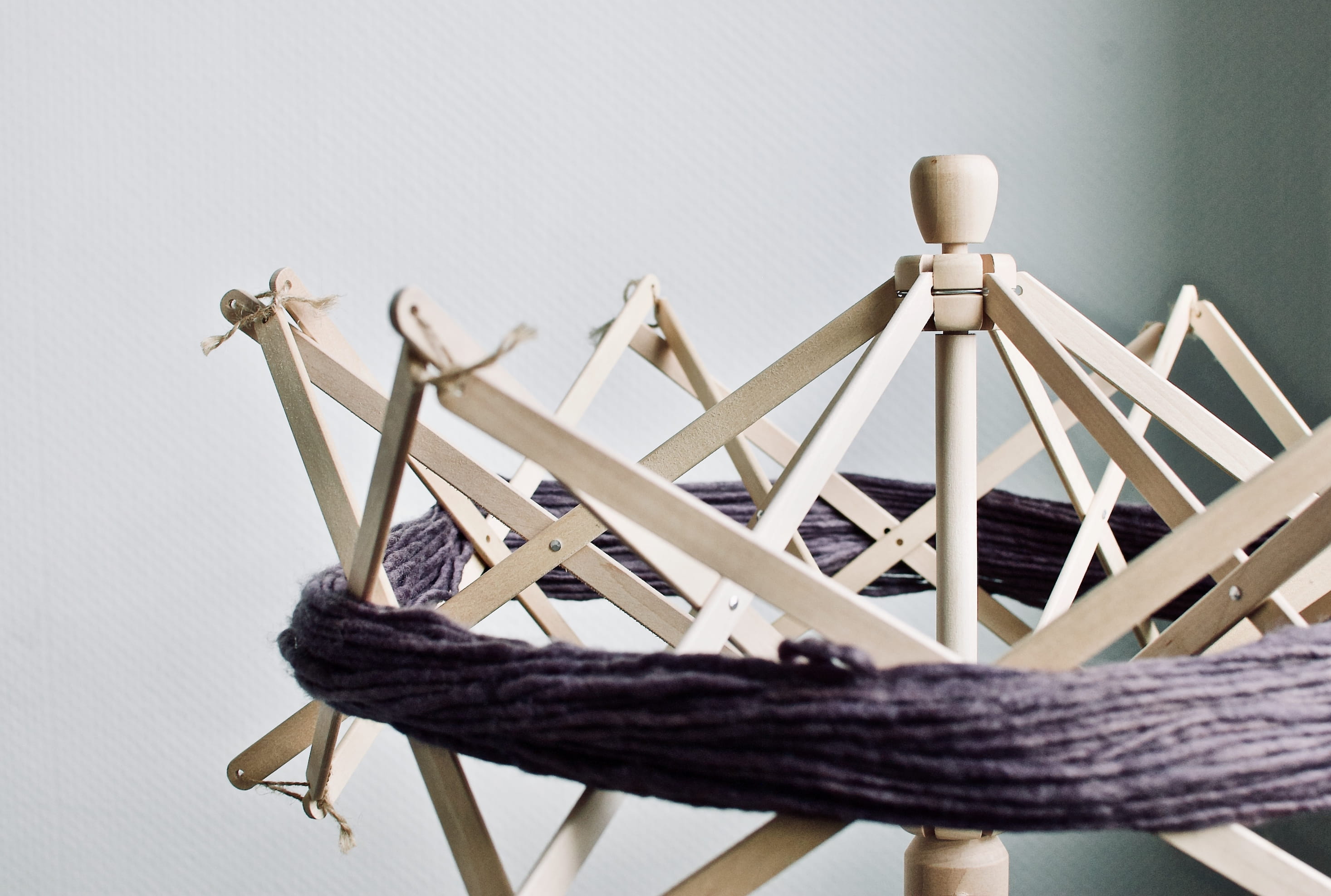 indoors, chair, 2K, coat rack, porch, art and craft, drying rack, close-up, rope, metal, skein, wall - building feature, craft, gray background, knitting, HD Wallpaper