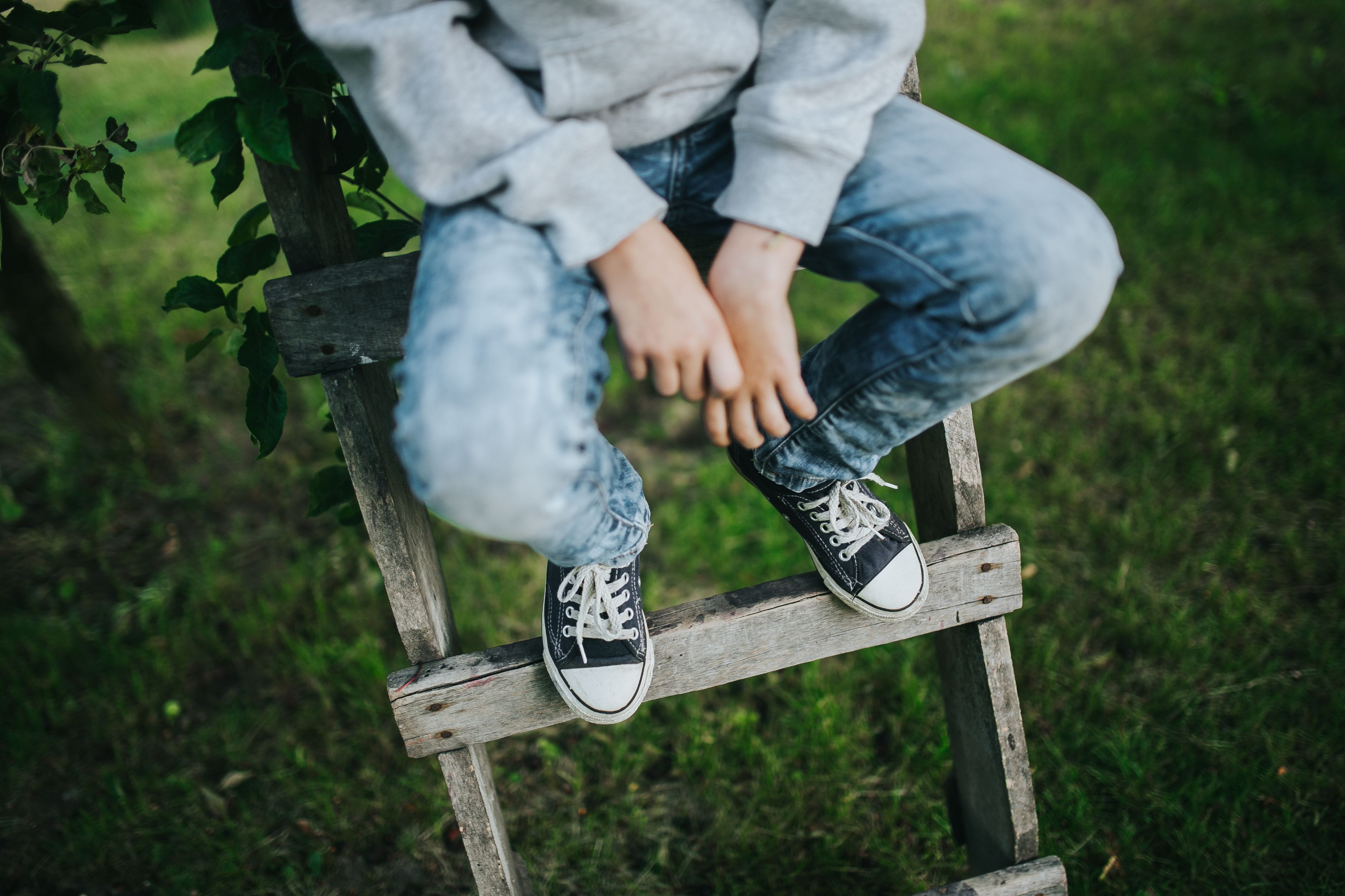 casual clothing, grass, real people, day, plant, male, field, garden, nature, lifestyles, body part, teenage, young, people, human Leg, outdoors, jeans, HD Wallpaper