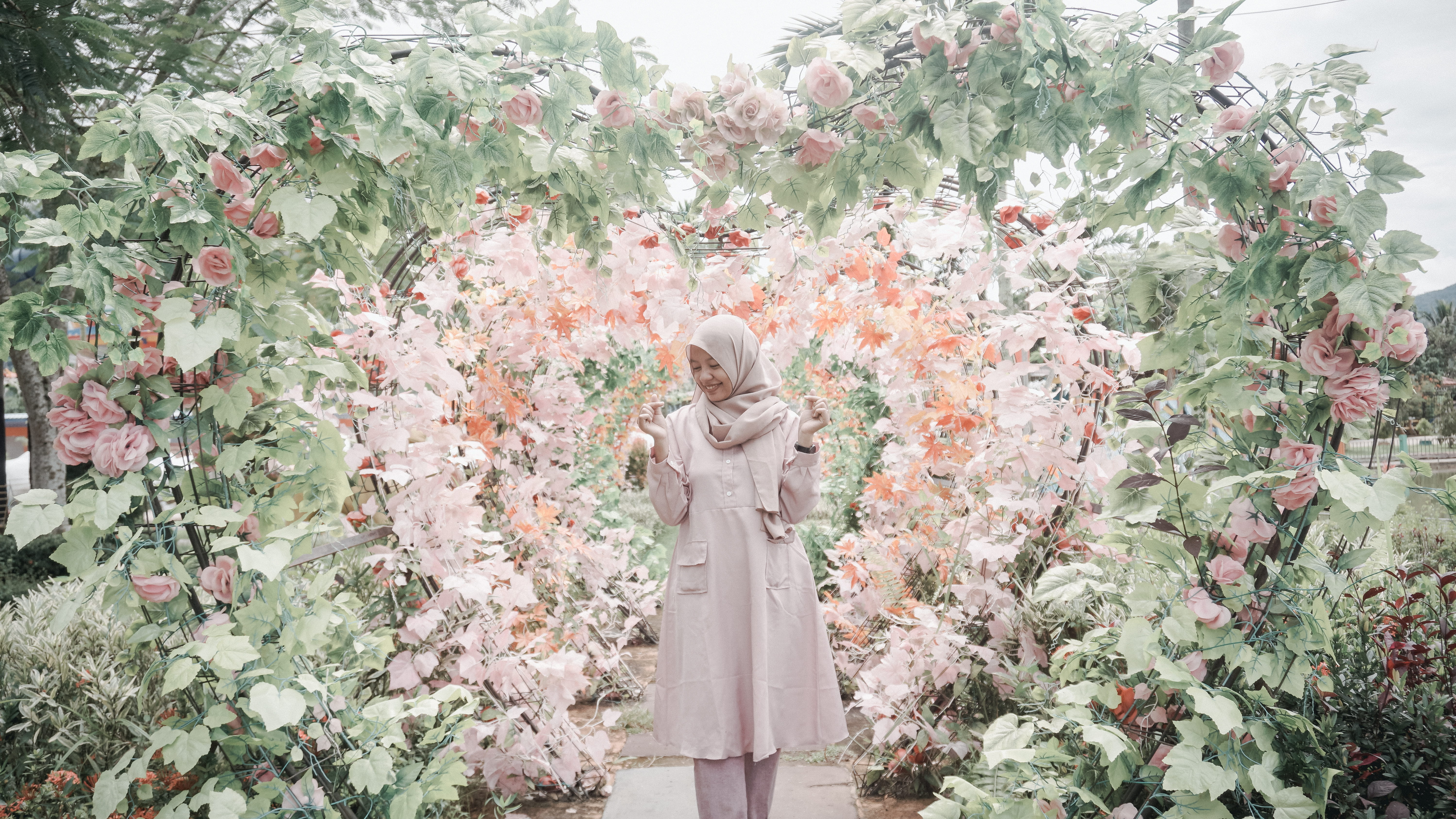 leaf, fashion, female likeness, plant, fruit, clothing, three quarter length, one person, woman, beauty in nature, standing, day, 5K, flower, tree, sleeve, HD Wallpaper