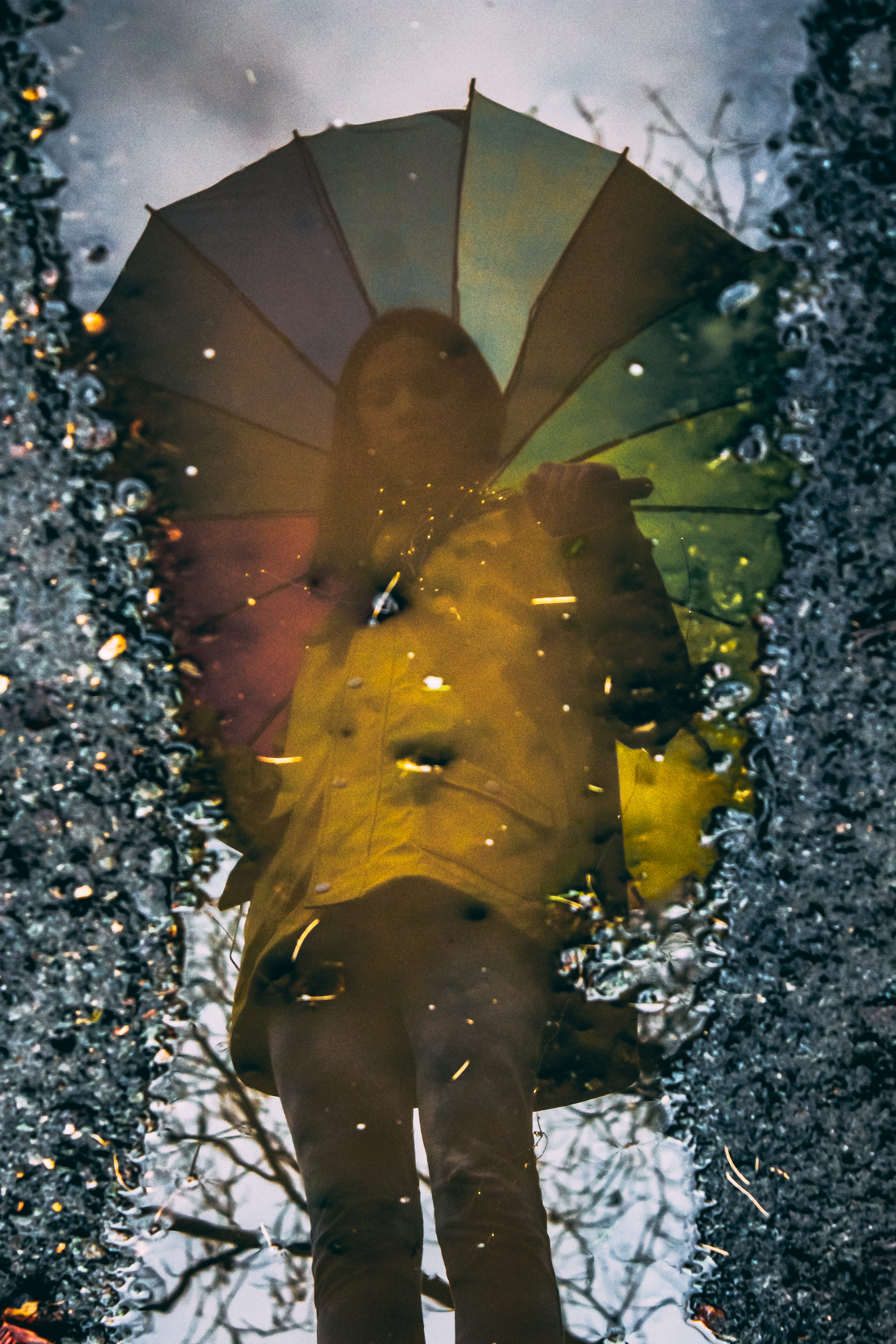 yellow, real people, low section, close-up, glossy, lifestyles, reflected, raincoat, daytime, rain, standing, leaf, umbrella, outdoors, woman, reflection, Phone HD Wallpaper