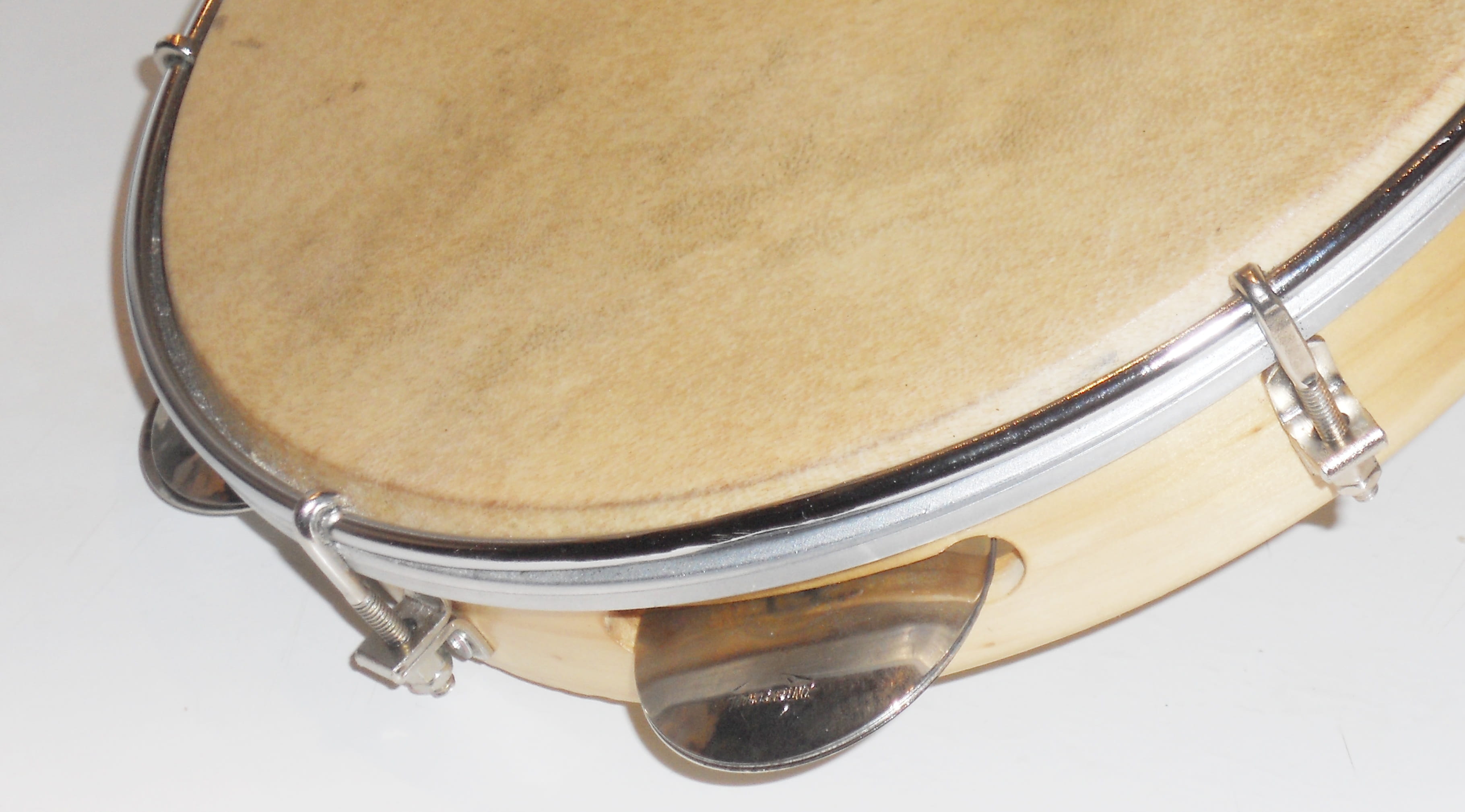 high angle view, brown, copy space, close-up, directly above, white background, arts culture and entertainment, tambourine, 2K, computer screen, carnival, HD Wallpaper