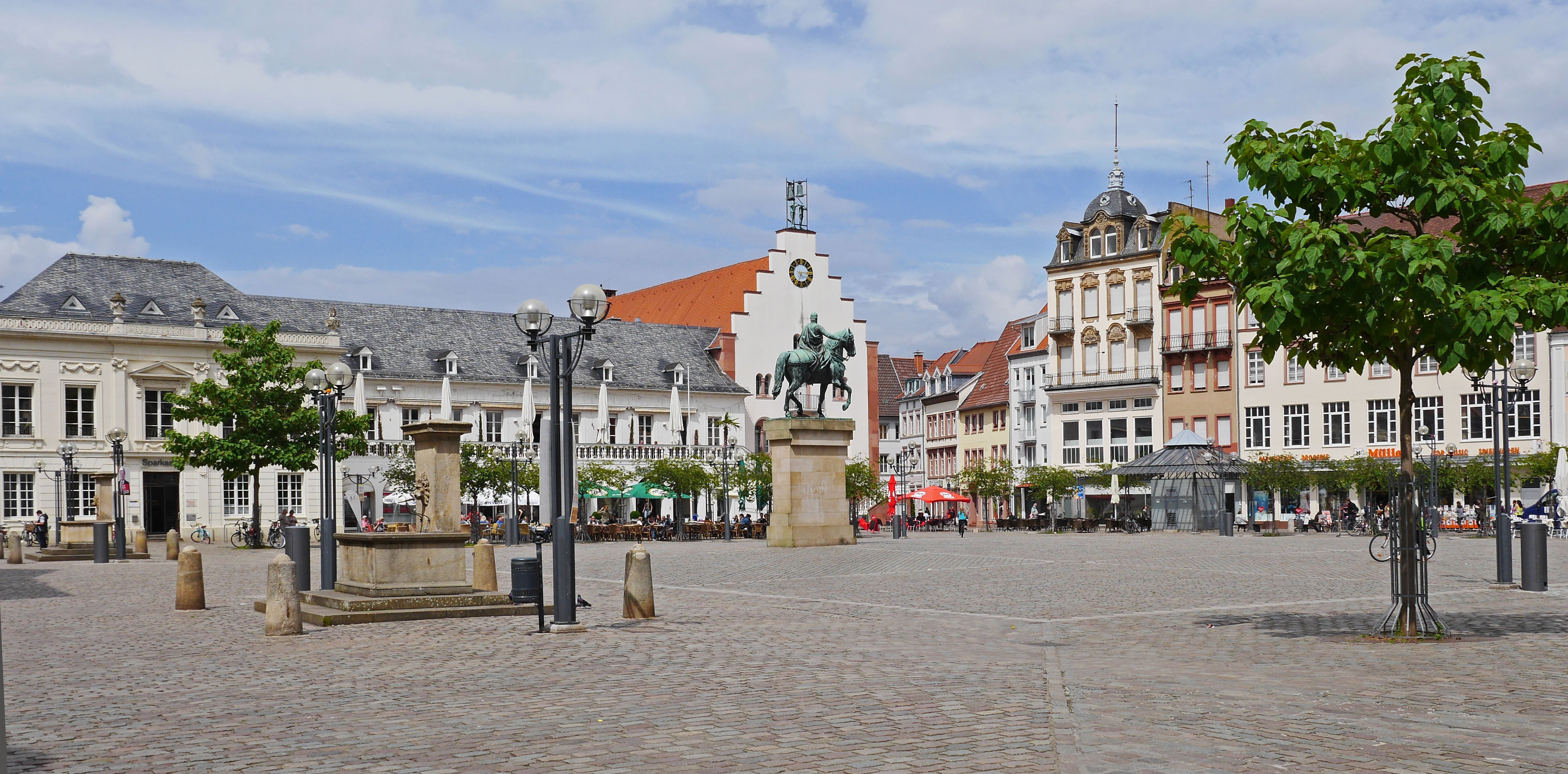 shops, monument, fountain, architecture, outdoors, restaurant, city, outside catering, 4K, equestrian statue, building, travel, street, travel destinations, HD Wallpaper