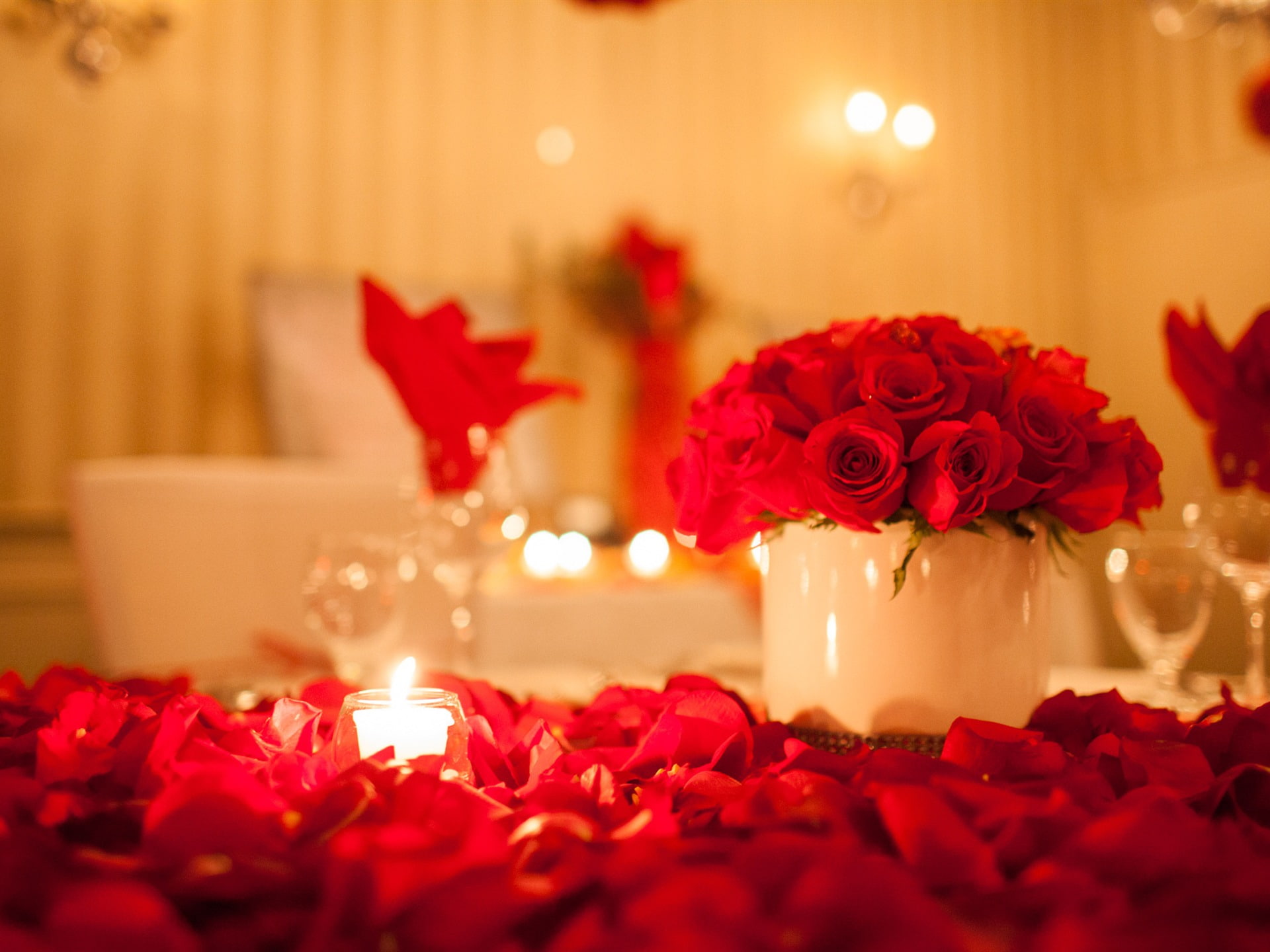 candle, beauty in nature, flame, romantic, tea light, plant, selective focus, illuminated, christmas, rose - flower, nature, indoors, holiday, HD Wallpaper