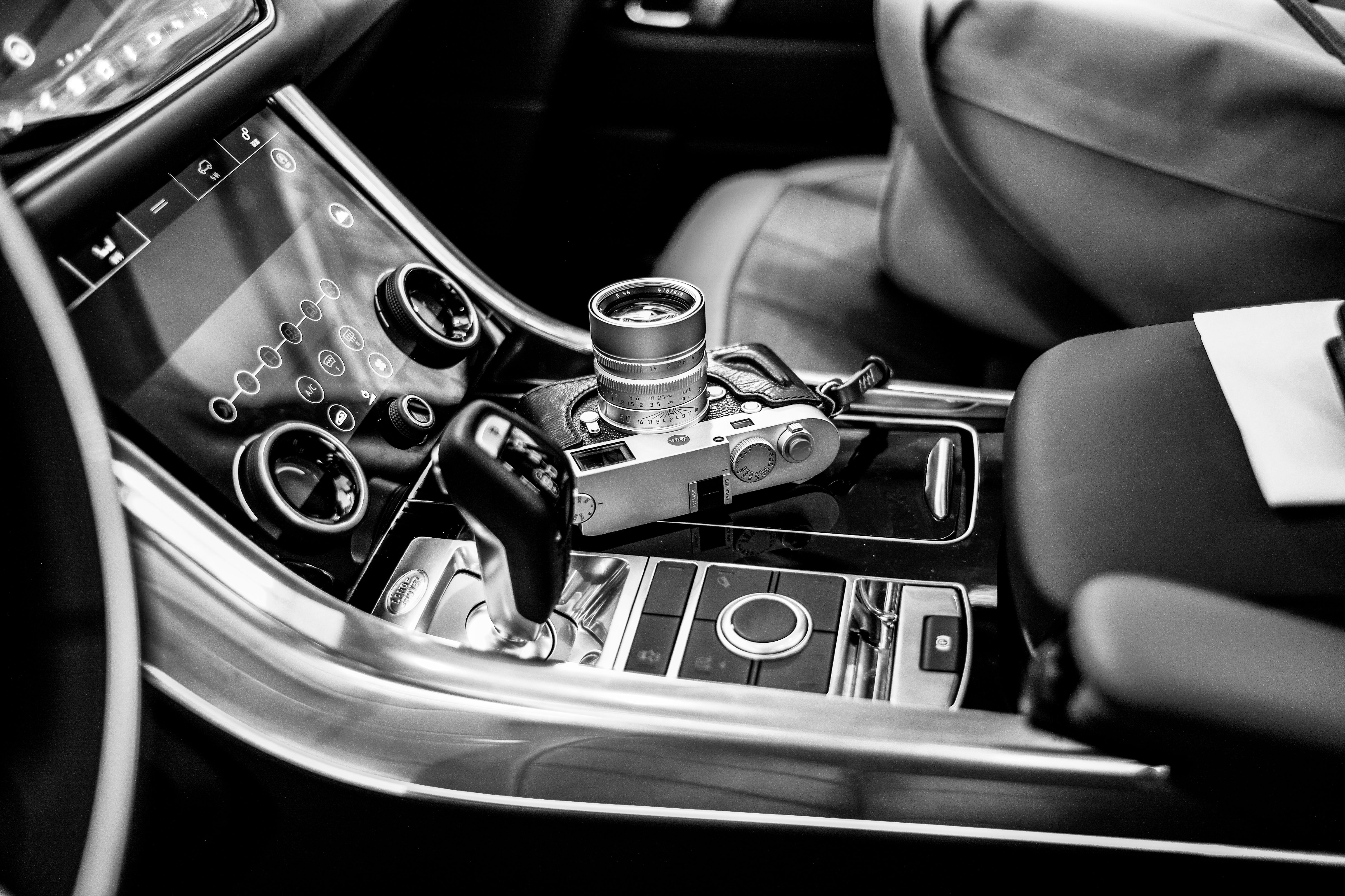 shoot, monochrome, point, camera, photography, leica, land vehicle, no people, luxury, close-up, wealth, steering wheel, photo, center, gearshift, interior, HD Wallpaper