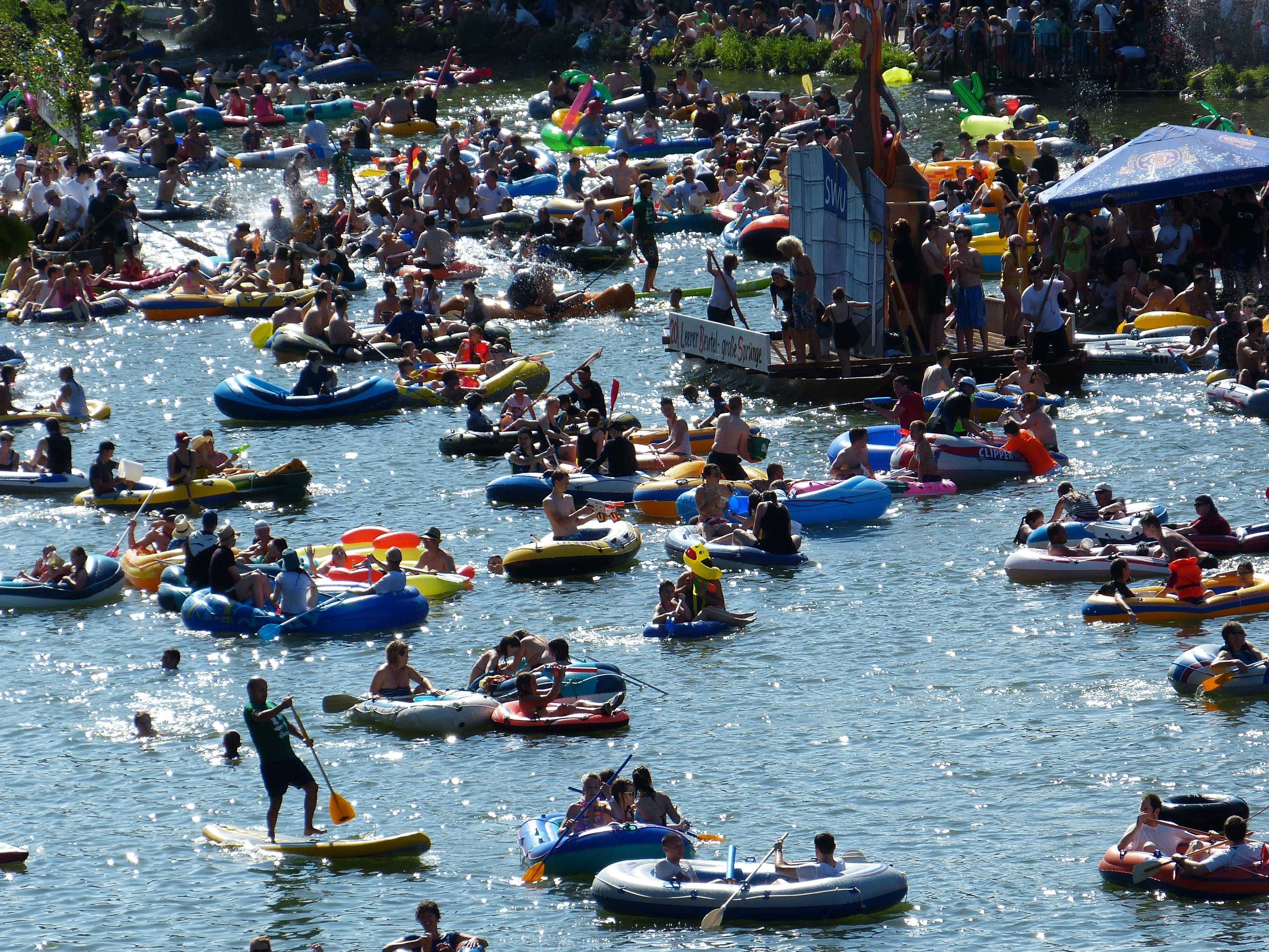 ships, outdoors, paddle, inject, group of people, move, city, fun bathing, leisure activity, water, paddling, inflatable boats, mode of transportation, HD Wallpaper