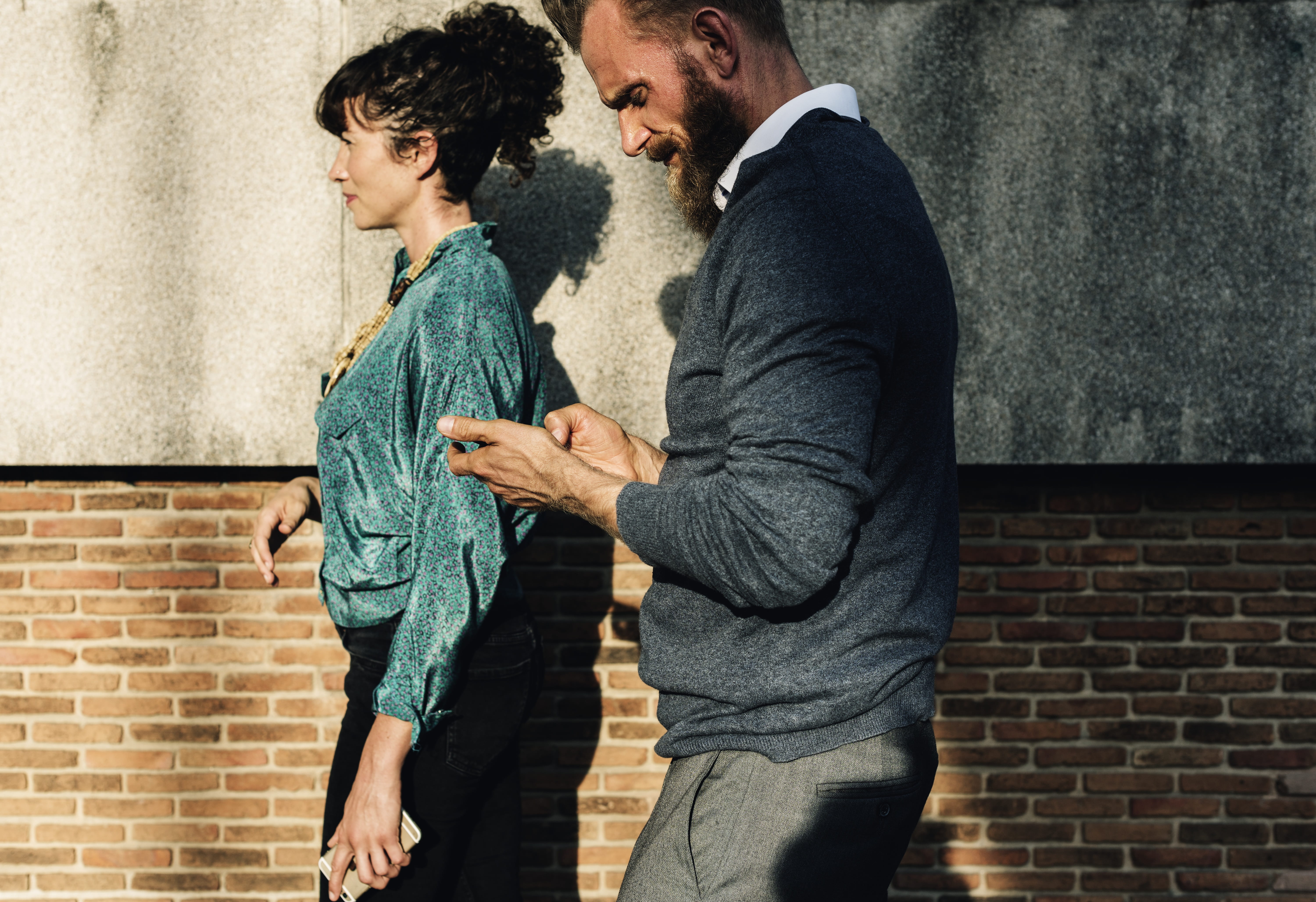 city, near, mature men, young men, couple - relationship, love, beard, street, woman, business, people, men, positive emotion, young adult, wall, commuter, HD Wallpaper