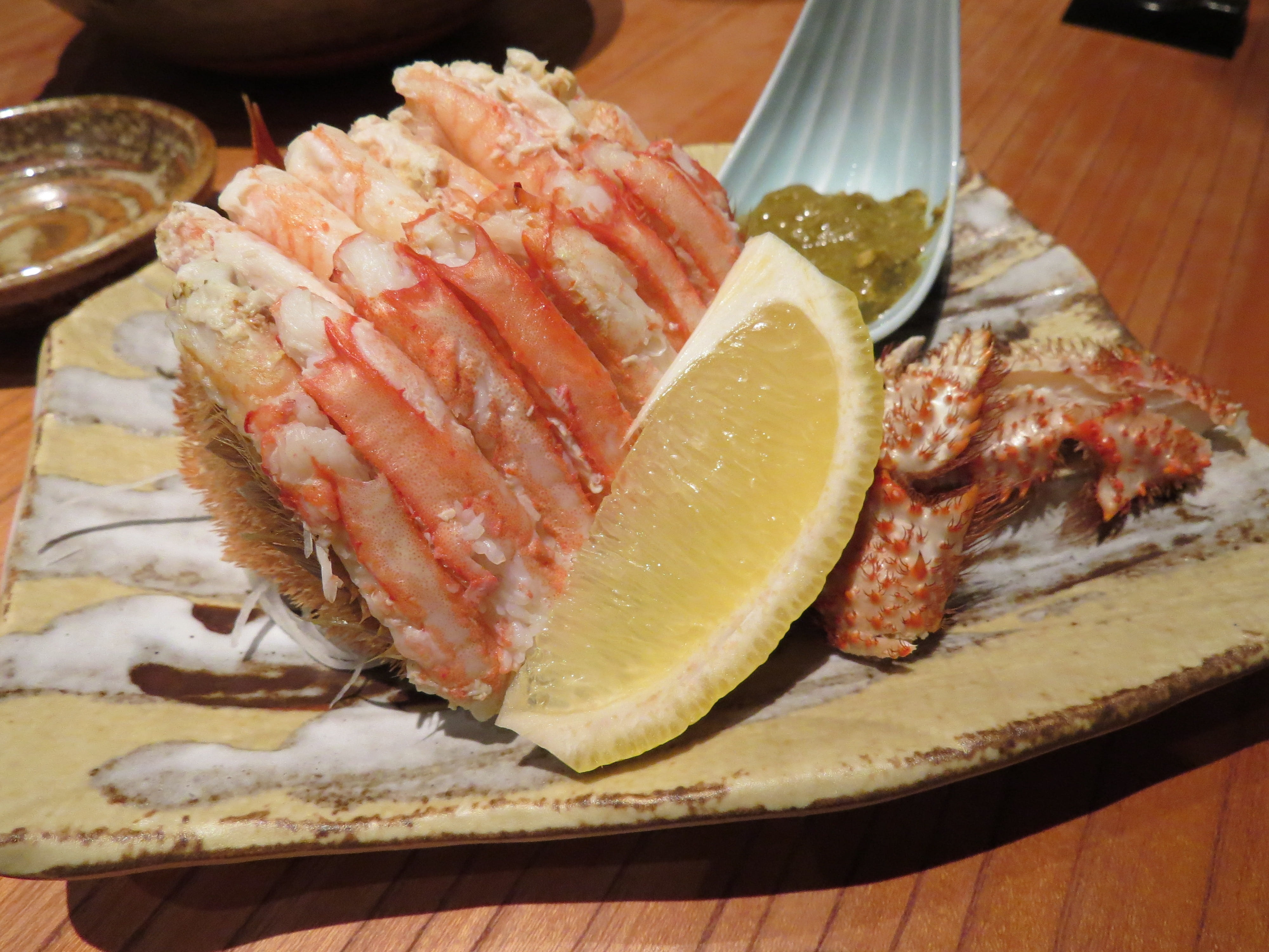 vertebrate, animal, izakaya, slice, food, table, tasty, dinner, entree, ready-to-eat, close-up, wellbeing, food and drink, plate, seafood, platter, no people, HD Wallpaper