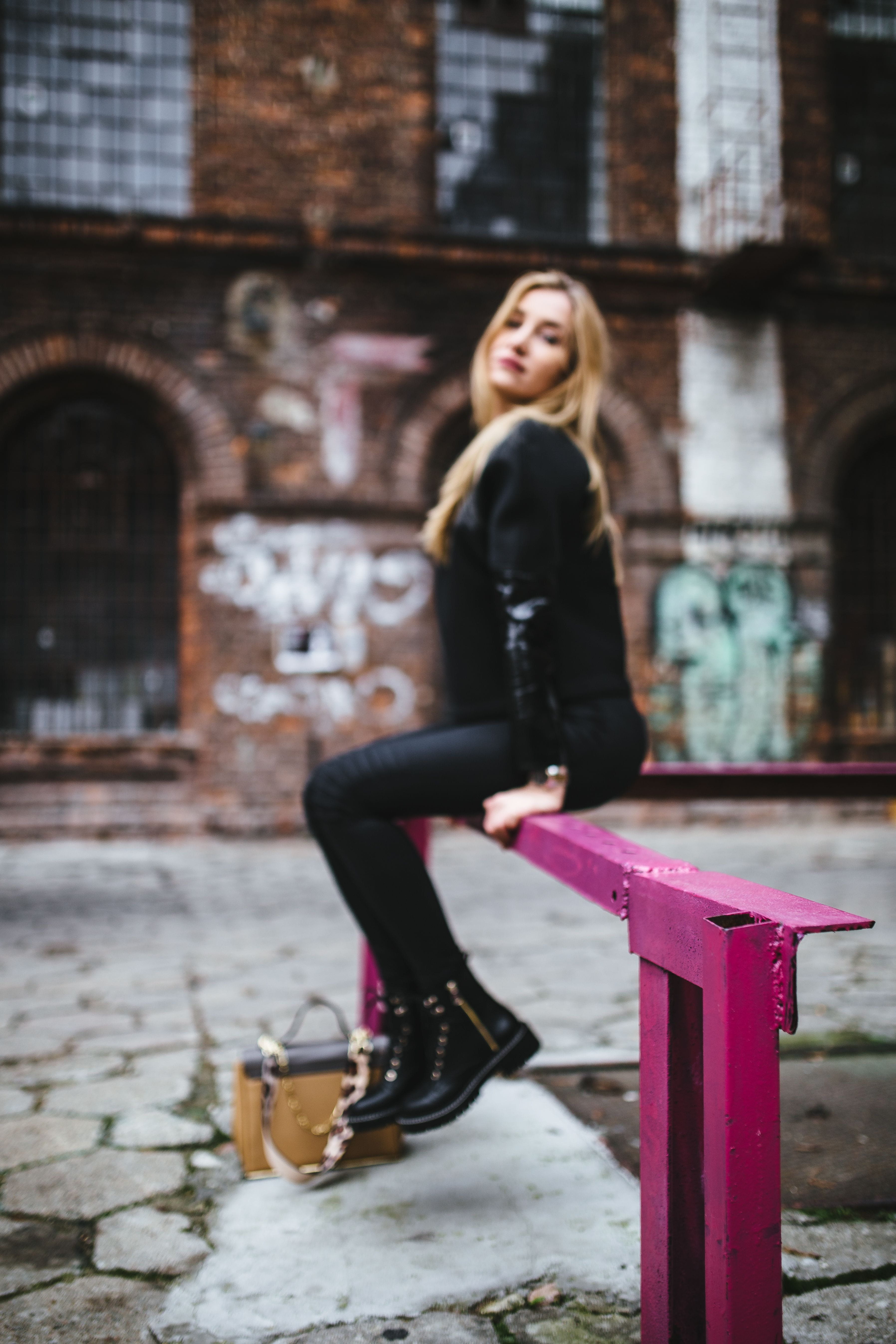leisure activity, day, fashion, pretty, beauty, Europe, women, real people, caucasian, hair, young adult, architecture, young women, 5K, built structure, Phone HD Wallpaper