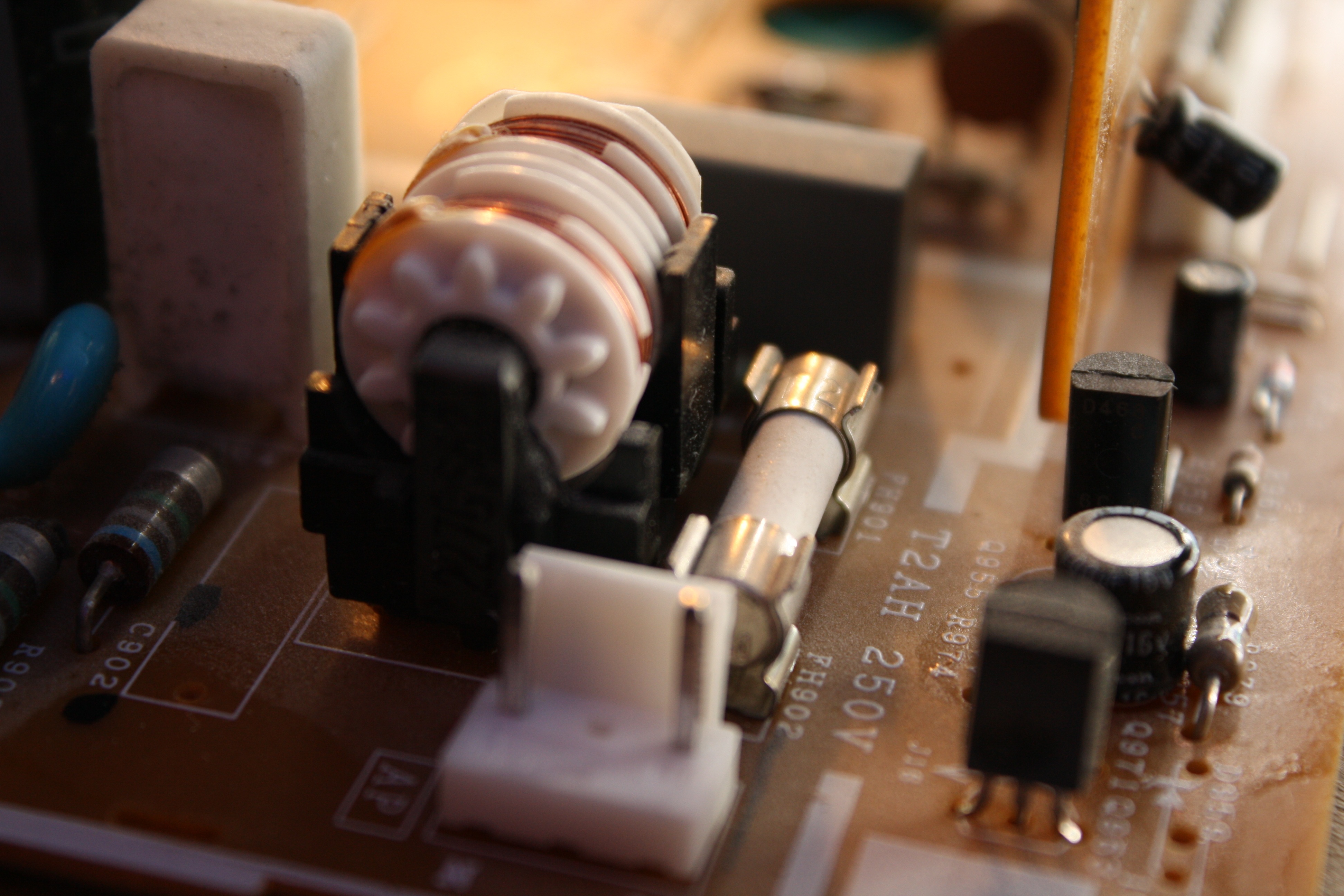 selective focus, sound mixer, electrical equipment, disruption, industry, isärplockad, studio, audio equipment, noise, circuit, clutch, old, electronics industry, HD Wallpaper