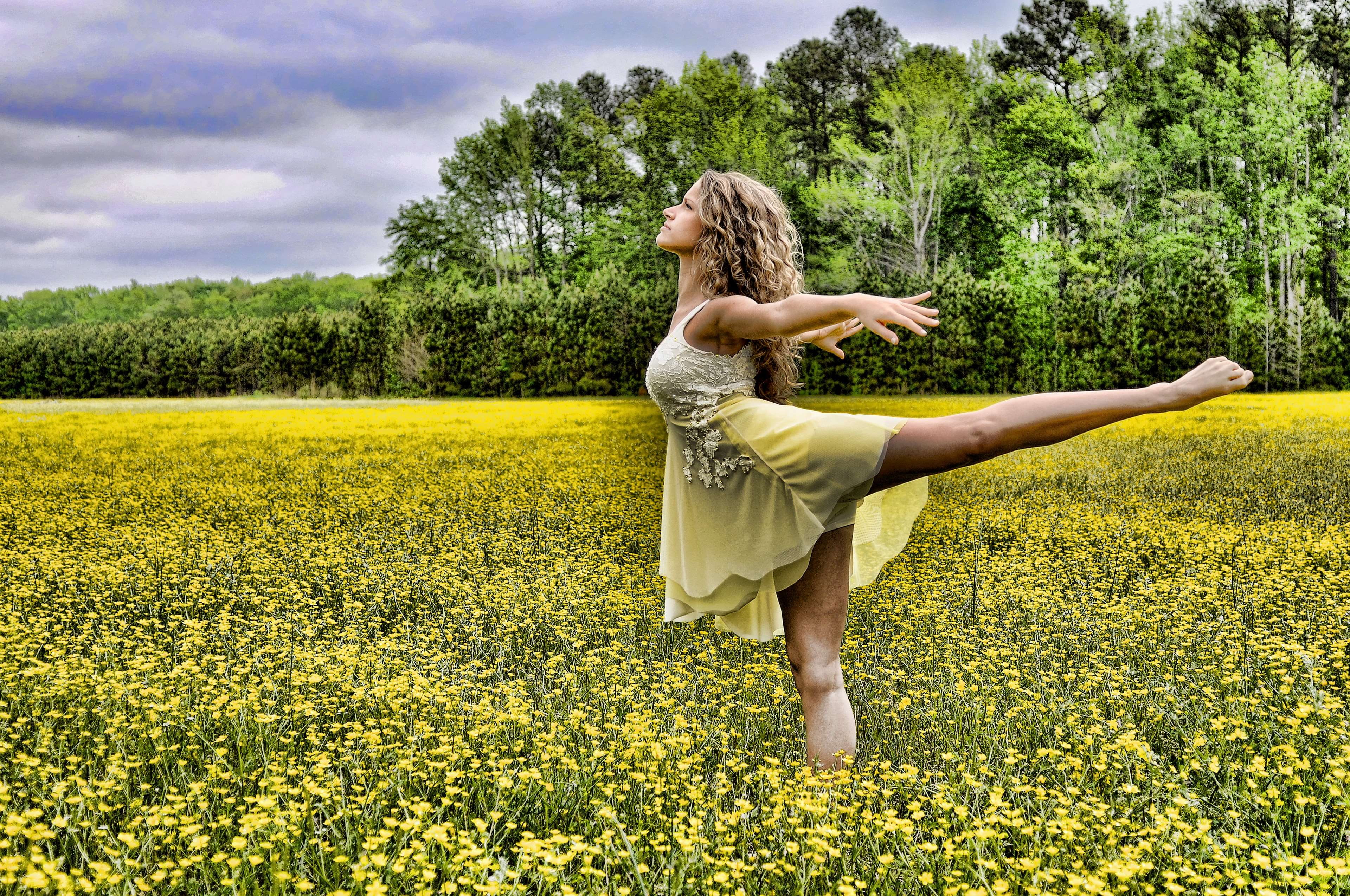 4K, ballet, beauty in nature, yellow, woman, female, dance, freedom, human arm, performance, style, full length, plant, performer, movement, young adult, HD Wallpaper