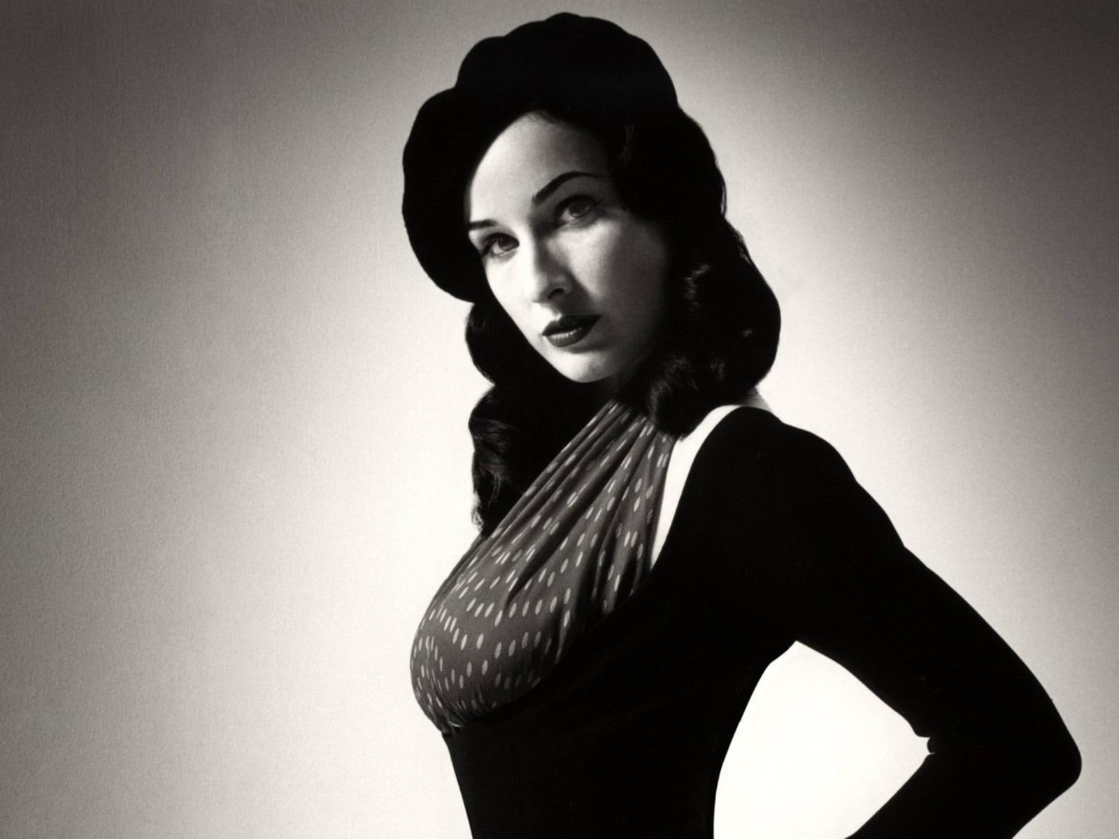 dita, teese, black, actress, designer, 720P, dancer, costume, burlesque, females, white, sexy, glam, babes, model, von, women, HD Wallpaper