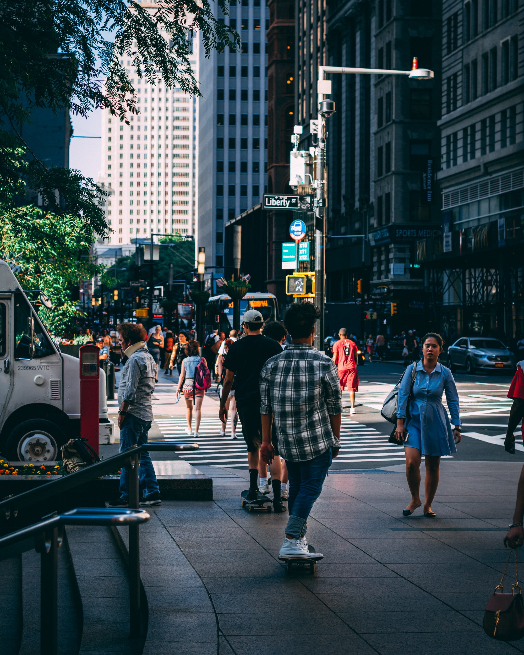 men, mode of transportation, people, women, urban, office building exterior, adult, riding, pedestrian, vehicle, transportation, city, real people, building, Phone HD Wallpaper